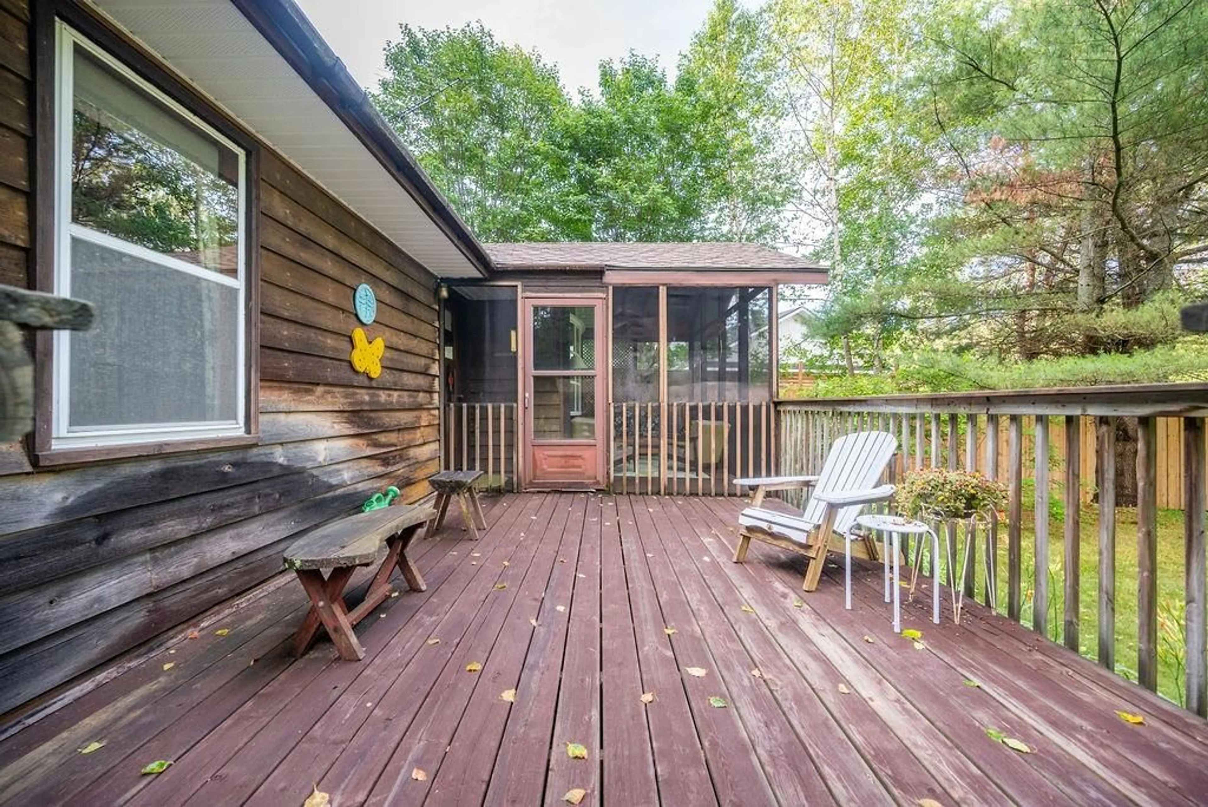 Patio for 29792 60 Hwy, Whitney Ontario K0J 1M0