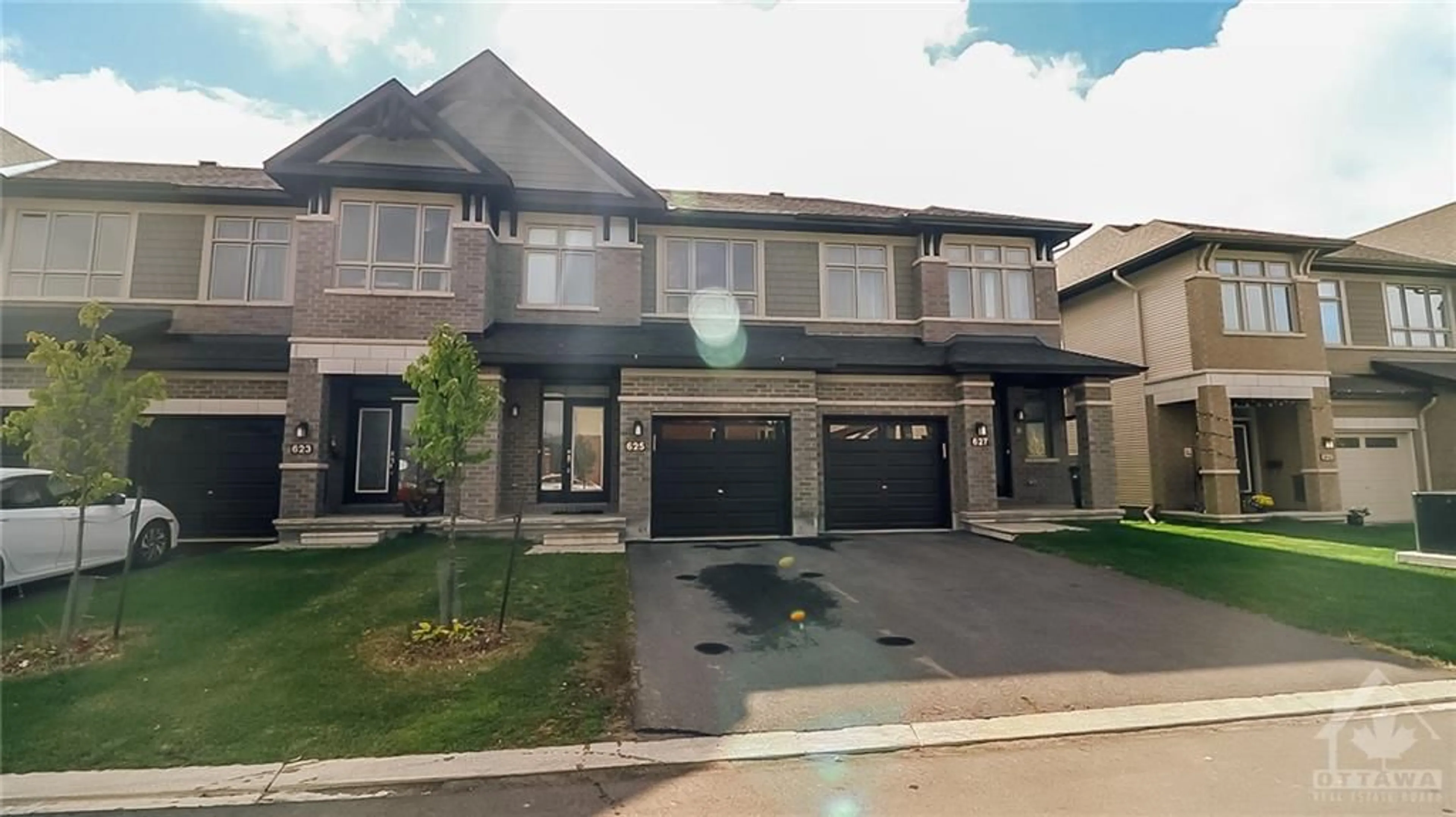 Frontside or backside of a home for 625 CAPRICORN Cir, Ottawa Ontario K4M 0J4