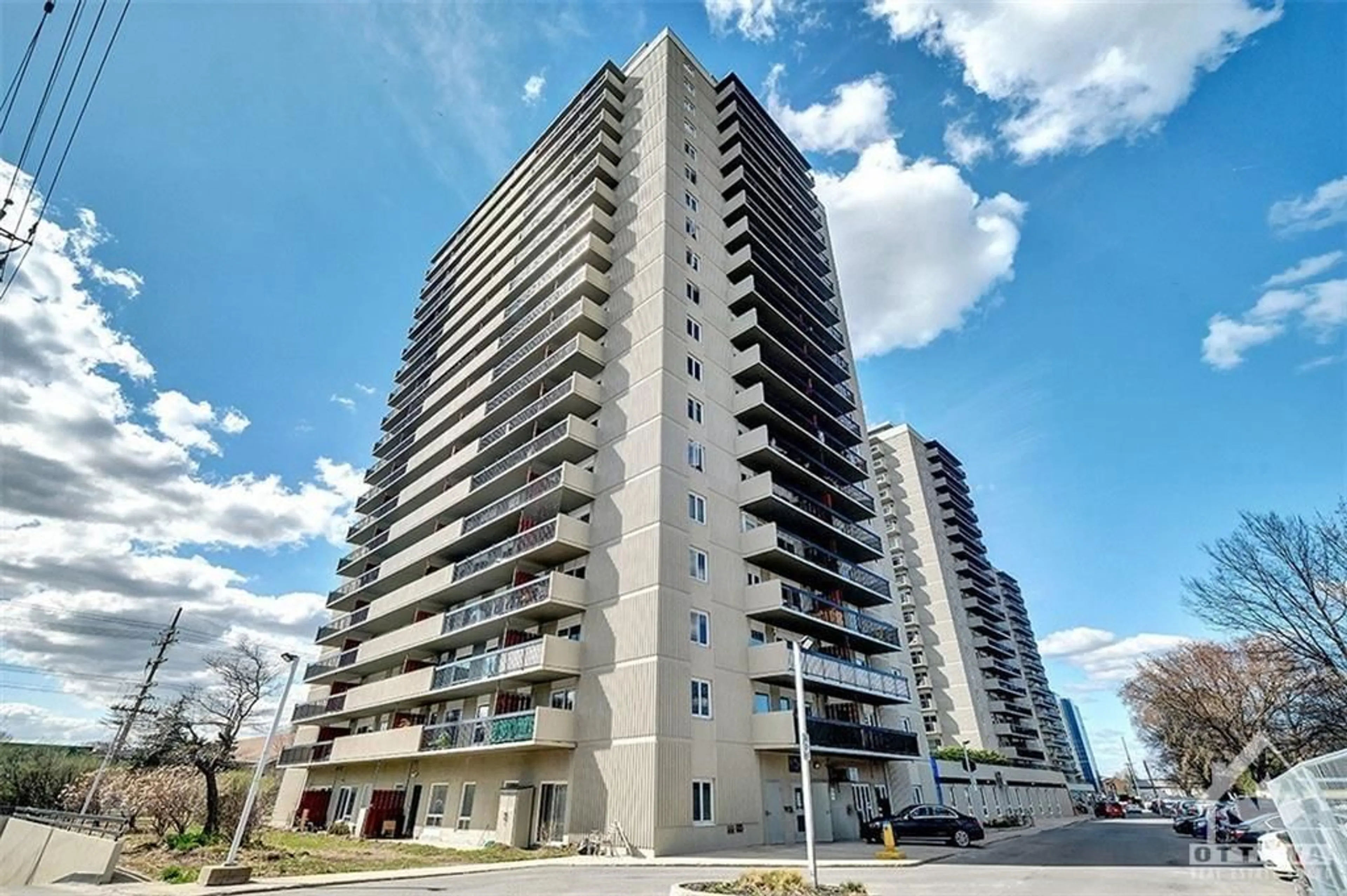 A pic from exterior of the house or condo for 158C MCARTHUR Ave #605, Ottawa Ontario K1L 8E7