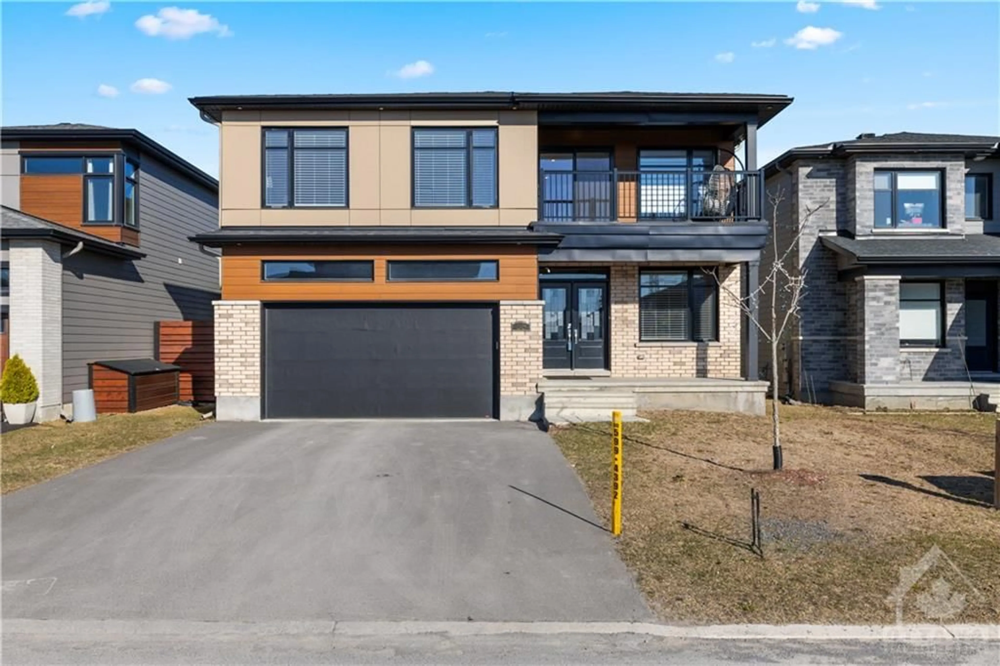 Frontside or backside of a home for 55 AXEL Cres, Ottawa Ontario K2V 0L3
