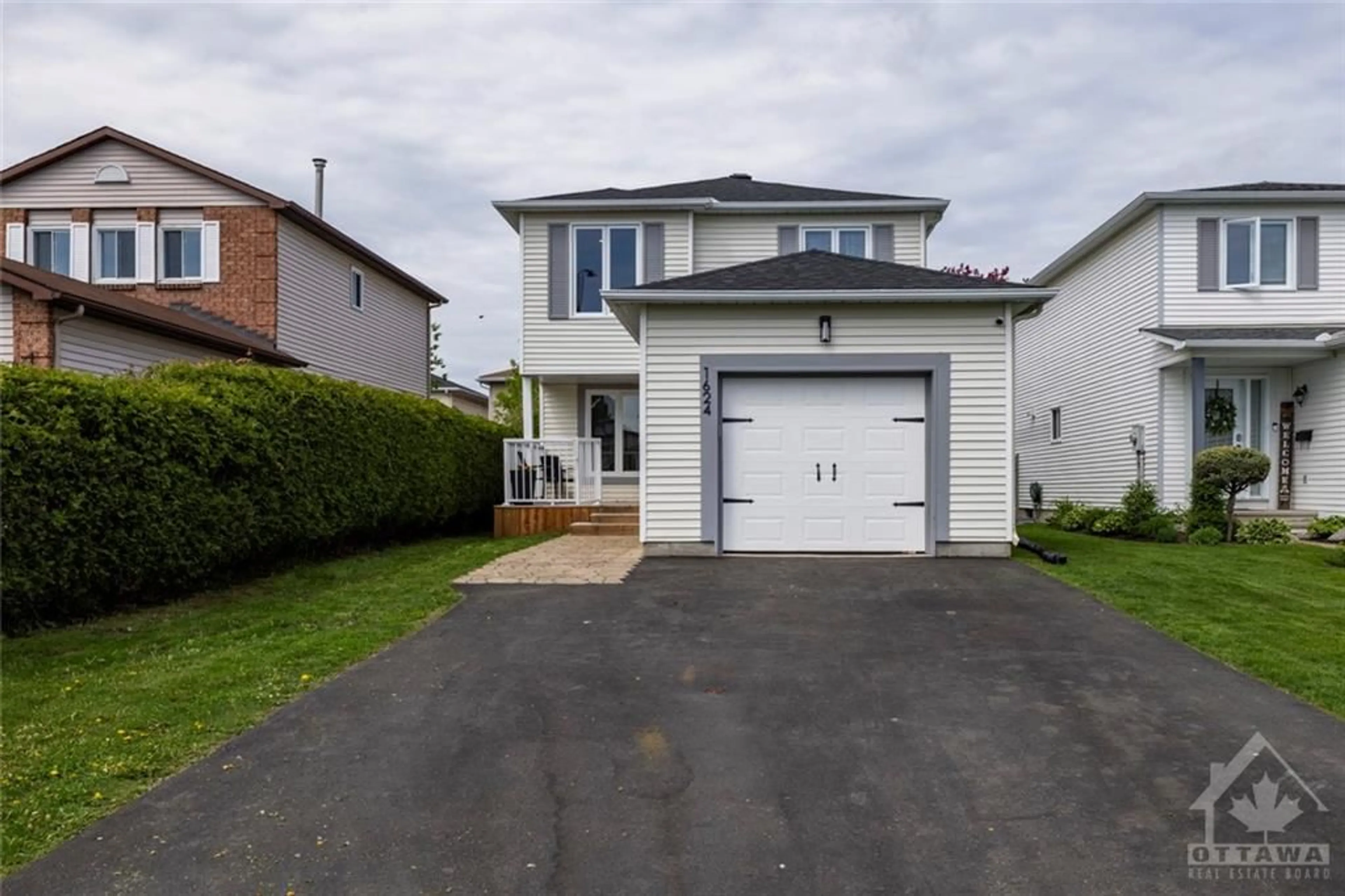 Frontside or backside of a home for 1624 TACHE Way, Ottawa Ontario K4A 2R7
