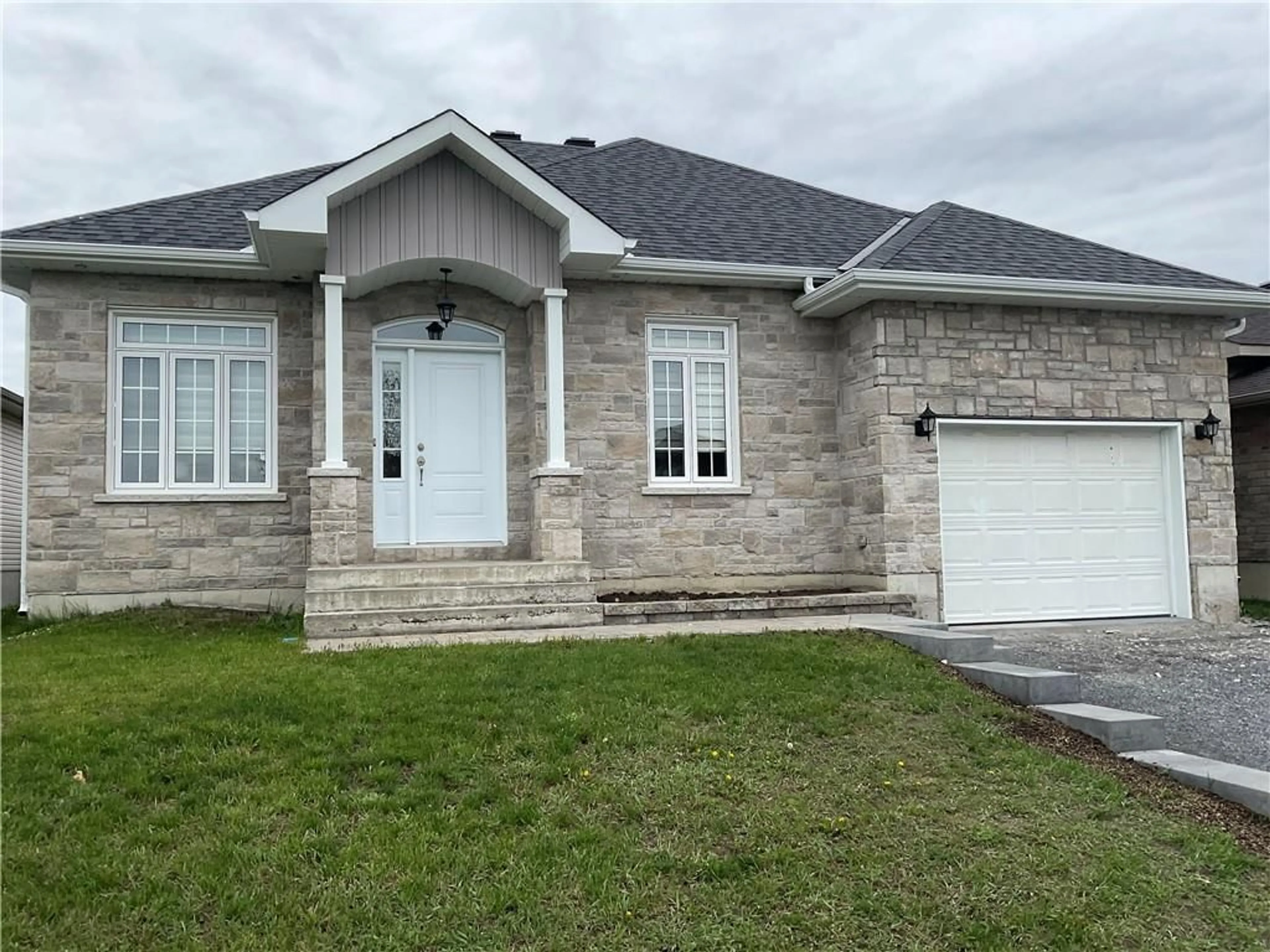 Frontside or backside of a home for 105 EMILY JADE Cres, Cornwall Ontario K6K 0B6