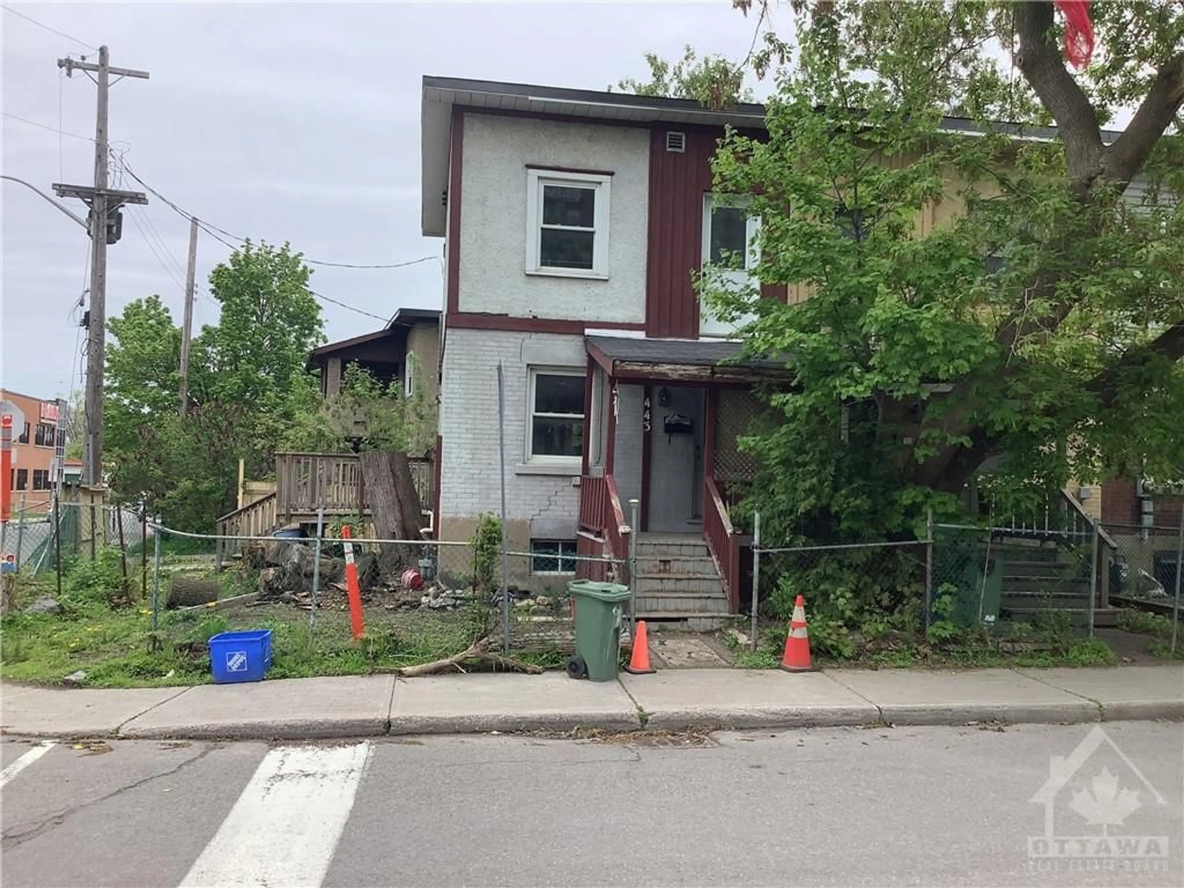Frontside or backside of a home for 443 CAMBRIDGE St, Ottawa Ontario K1S 4H6