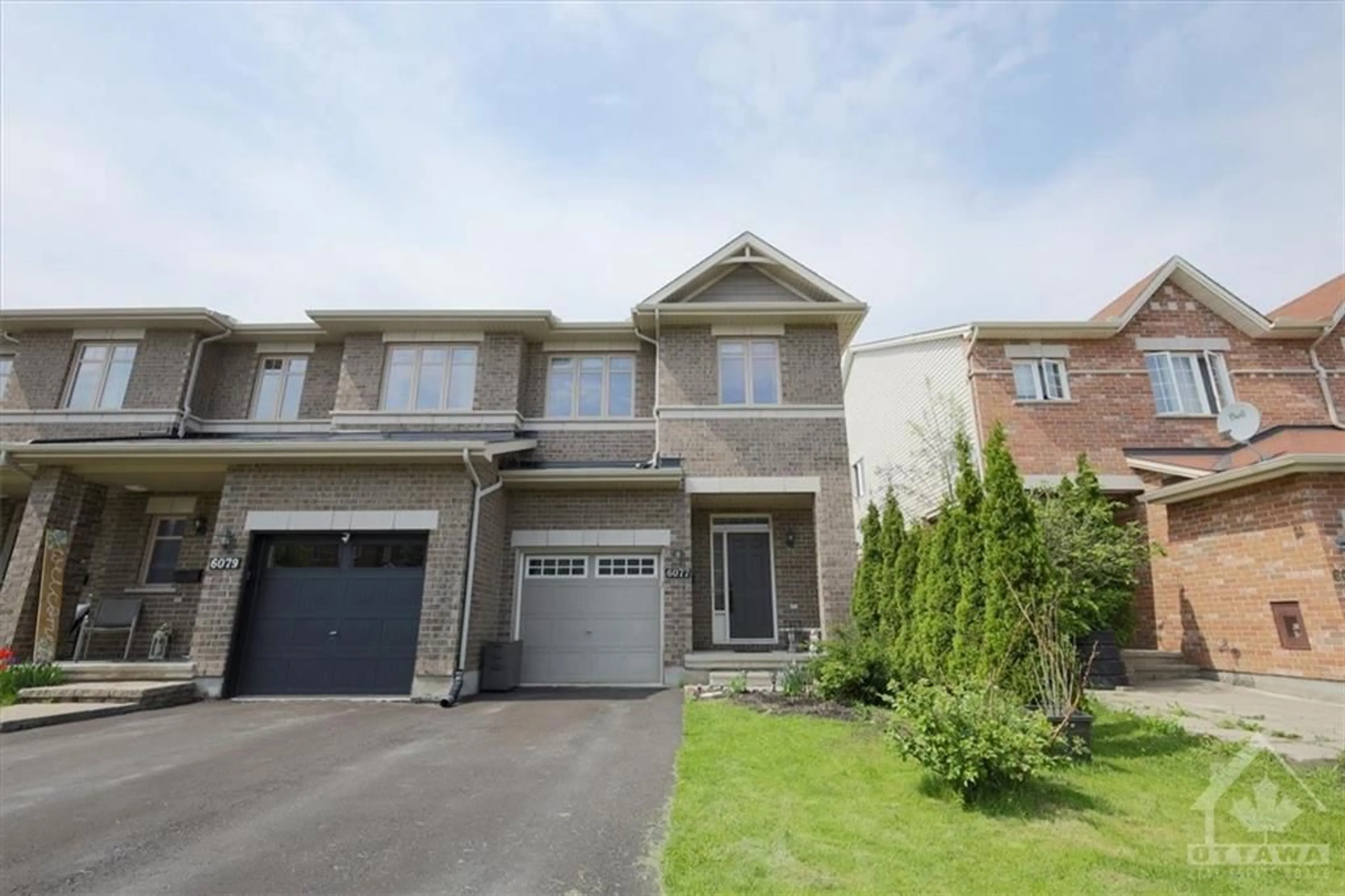 A pic from exterior of the house or condo for 6077 NORTH BLUFF Dr, Ottawa Ontario K1V 2L6