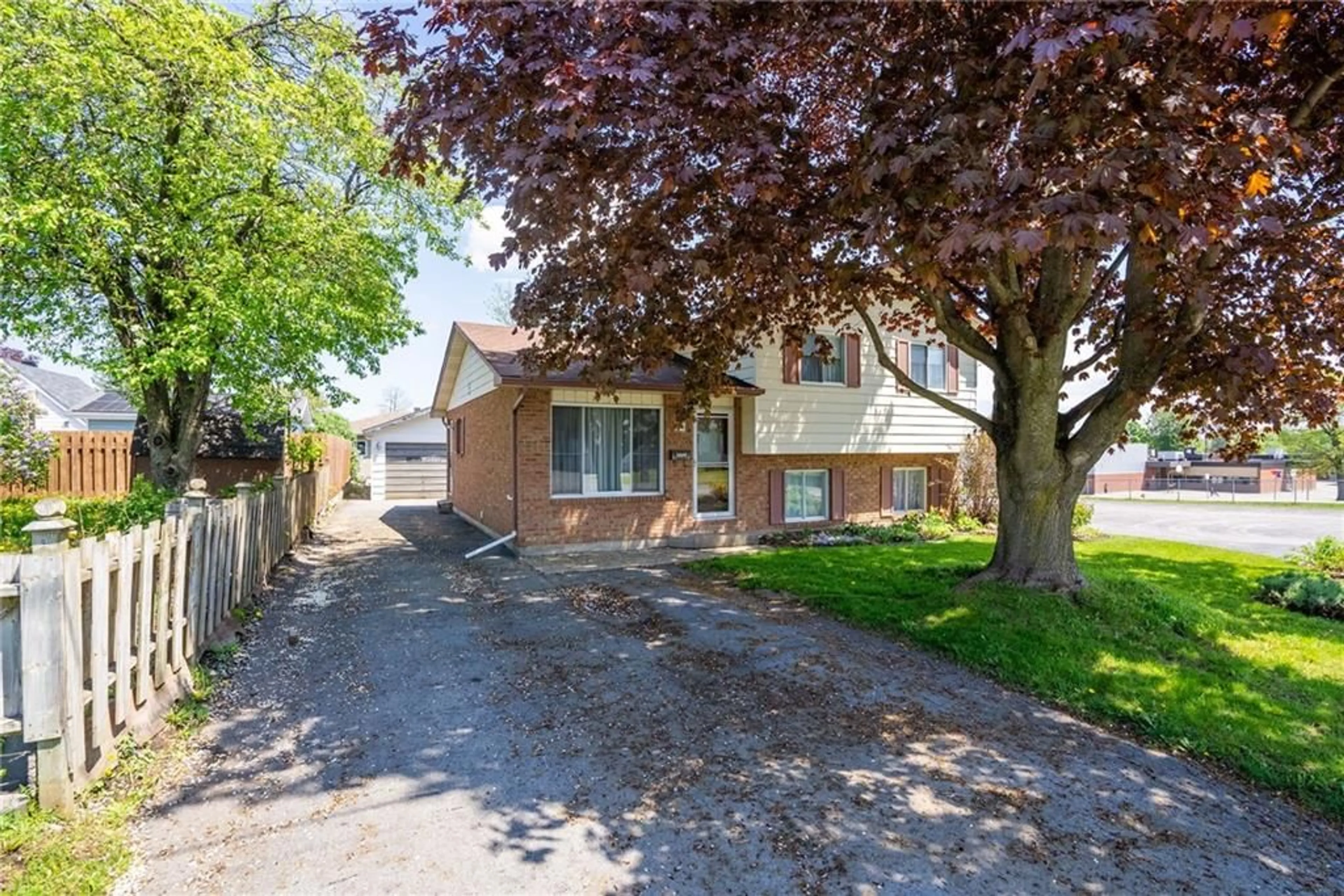 Frontside or backside of a home for 3009 DUVAL Ave, Cornwall Ontario K6K 1L6