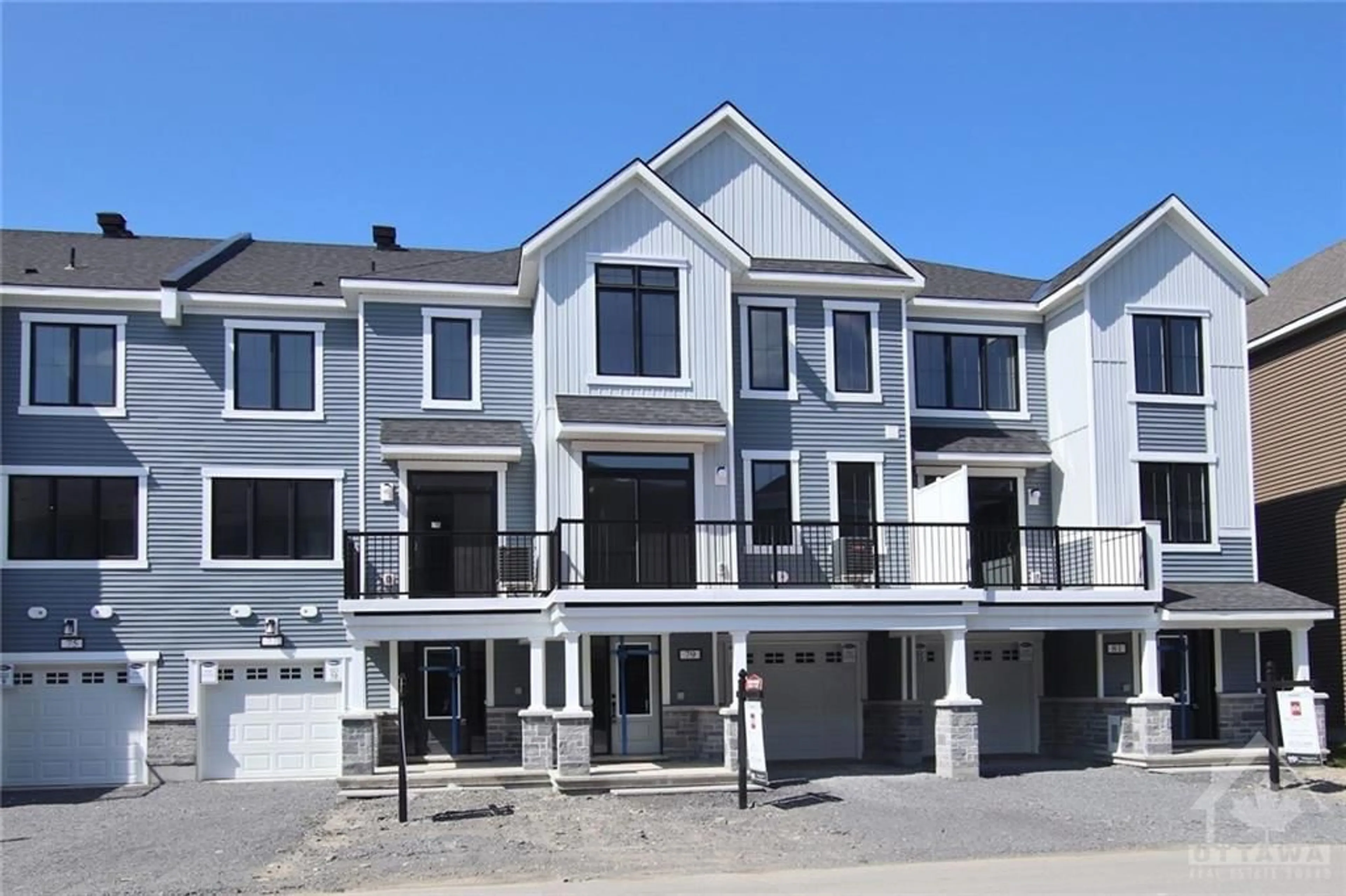 A pic from exterior of the house or condo for 24 STITCH Mews, Ottawa Ontario K0A 2Z0
