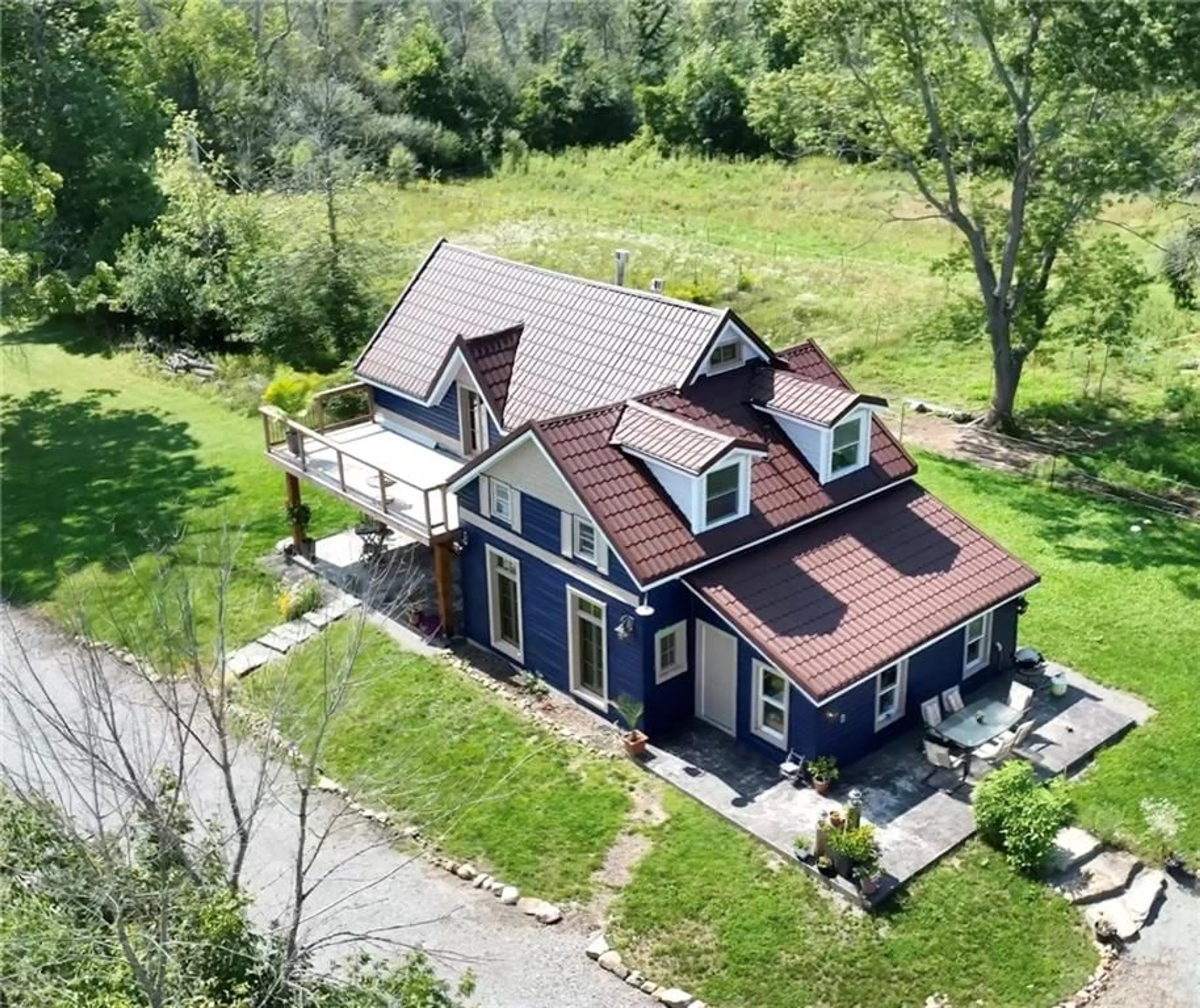 Cottage for 145 SUNNYSIDE Rd, Westport Ontario K0G 1X0