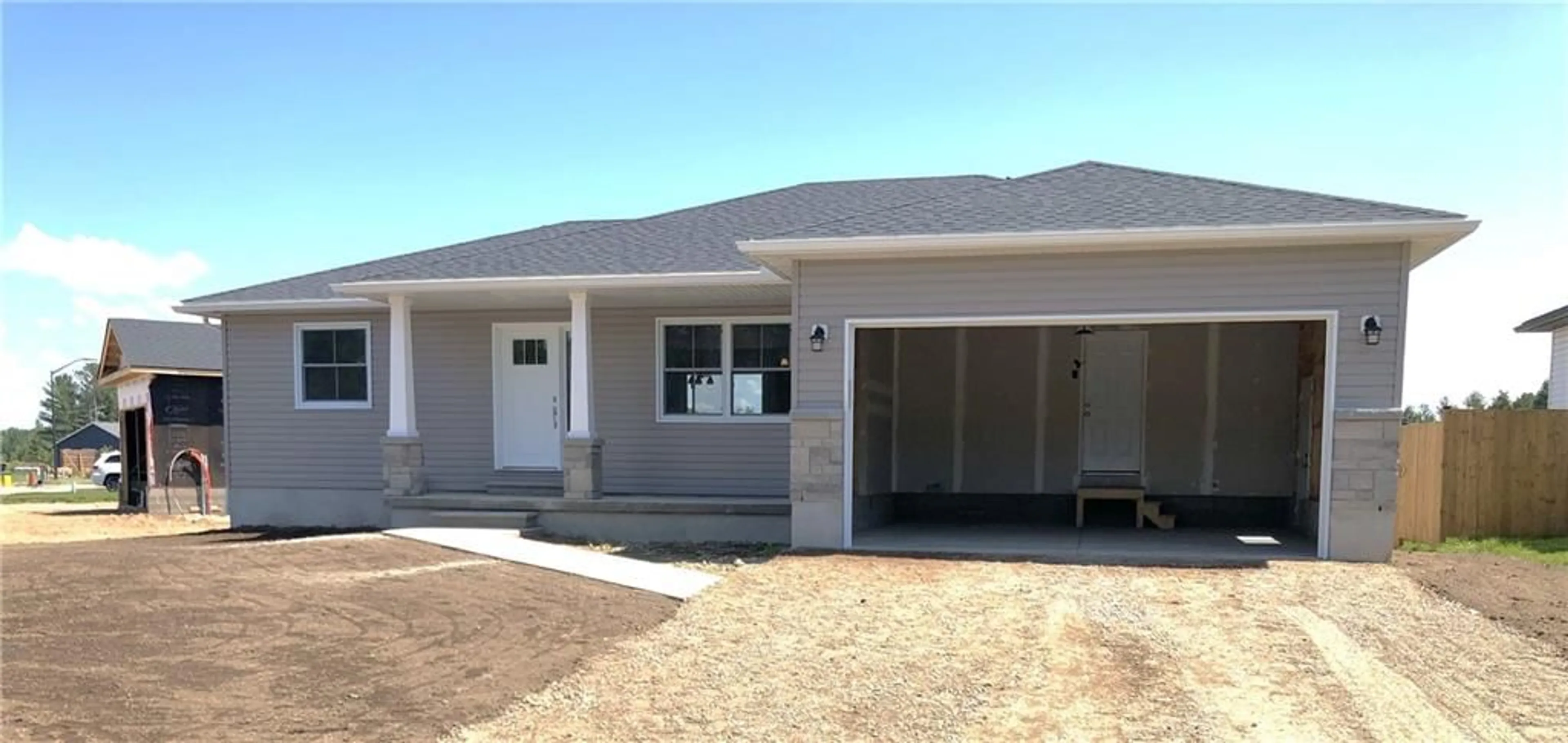 Home with vinyl exterior material for 20 DURANT St, Petawawa Ontario K8H 0H3