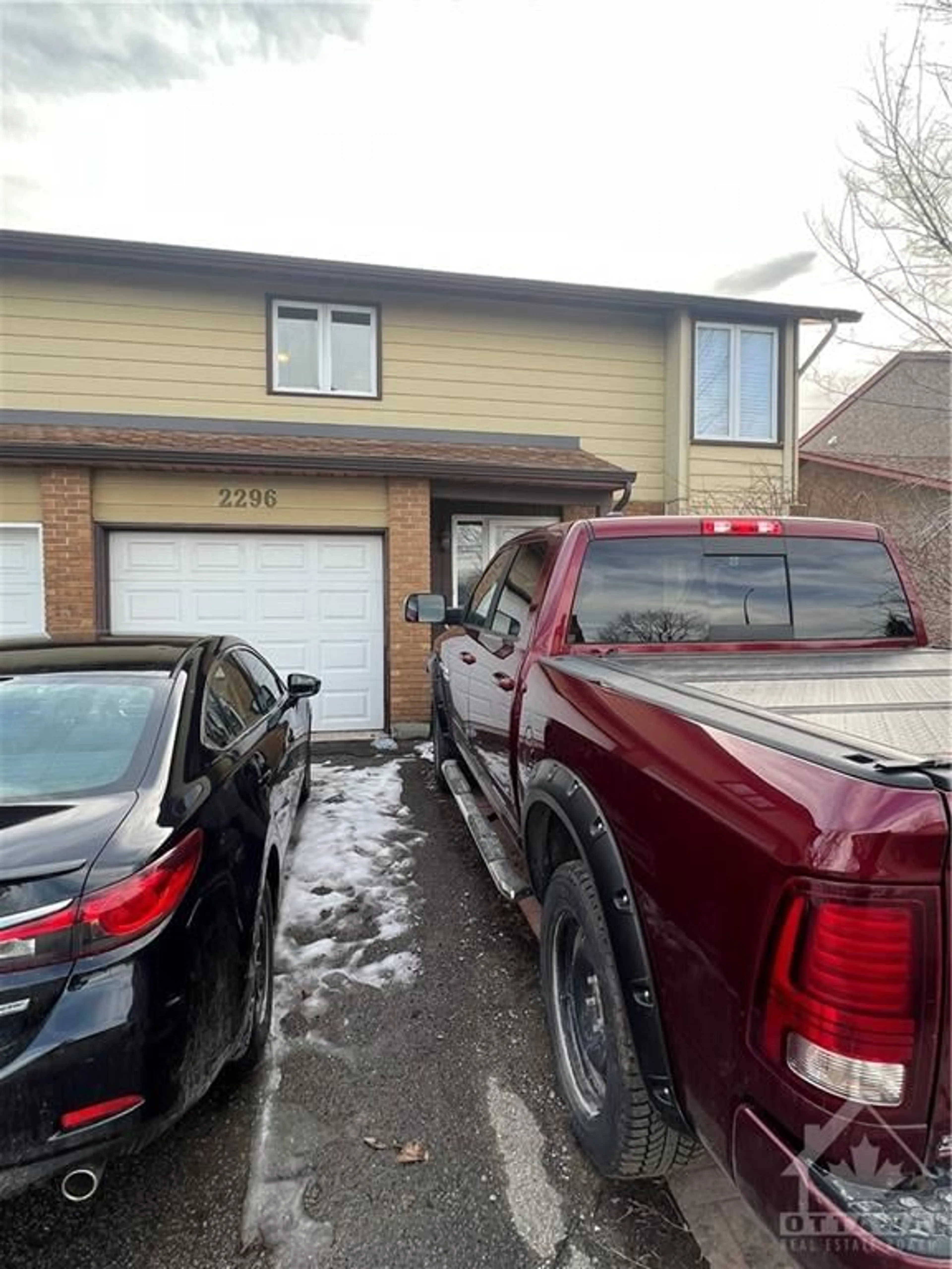 Frontside or backside of a home for 2296 COTTERS Cres, Ottawa Ontario K1V 8Y6