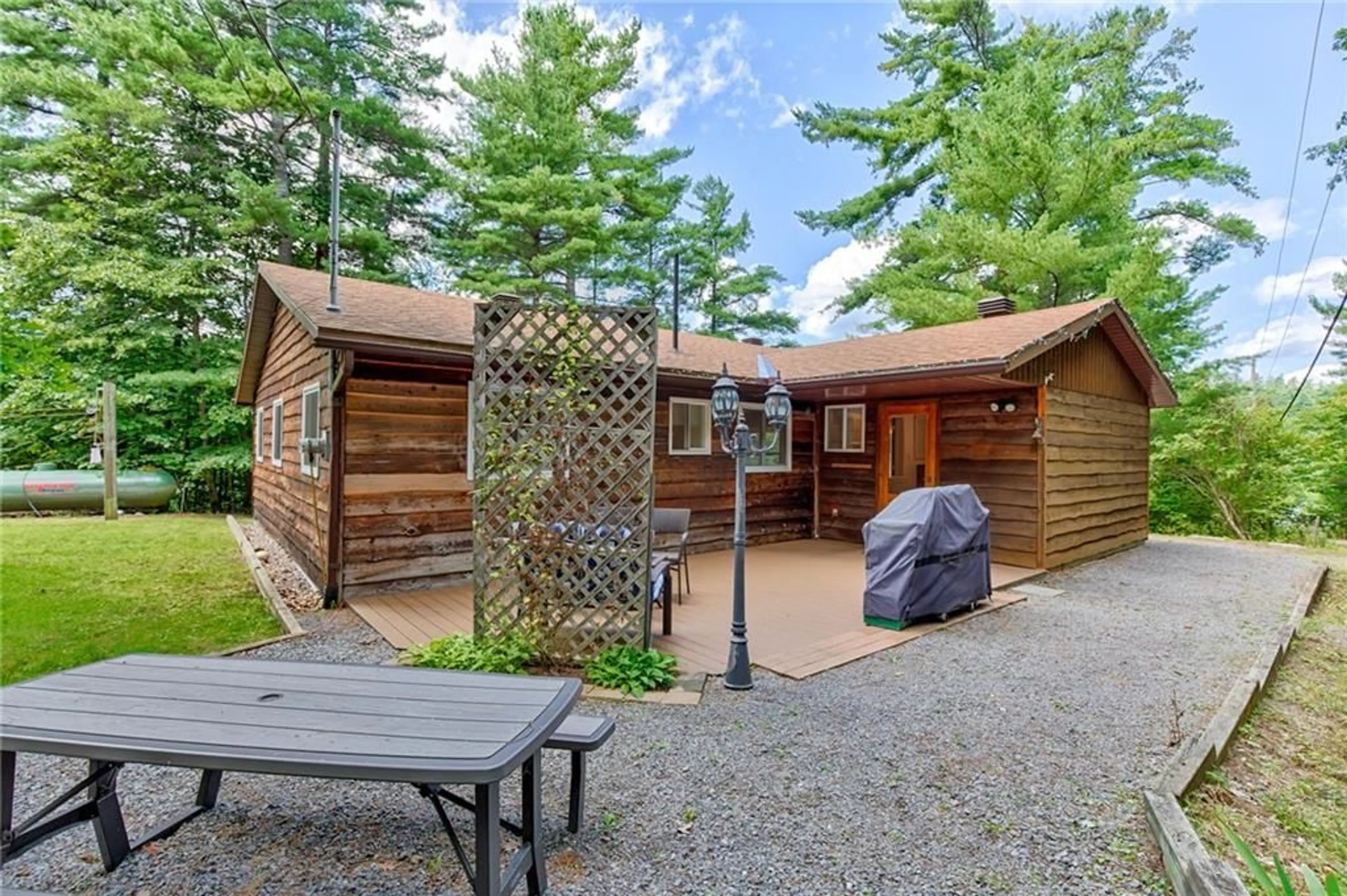 Patio for 329 CHURCH FARM Rd, Calabogie Ontario K0J 1H0