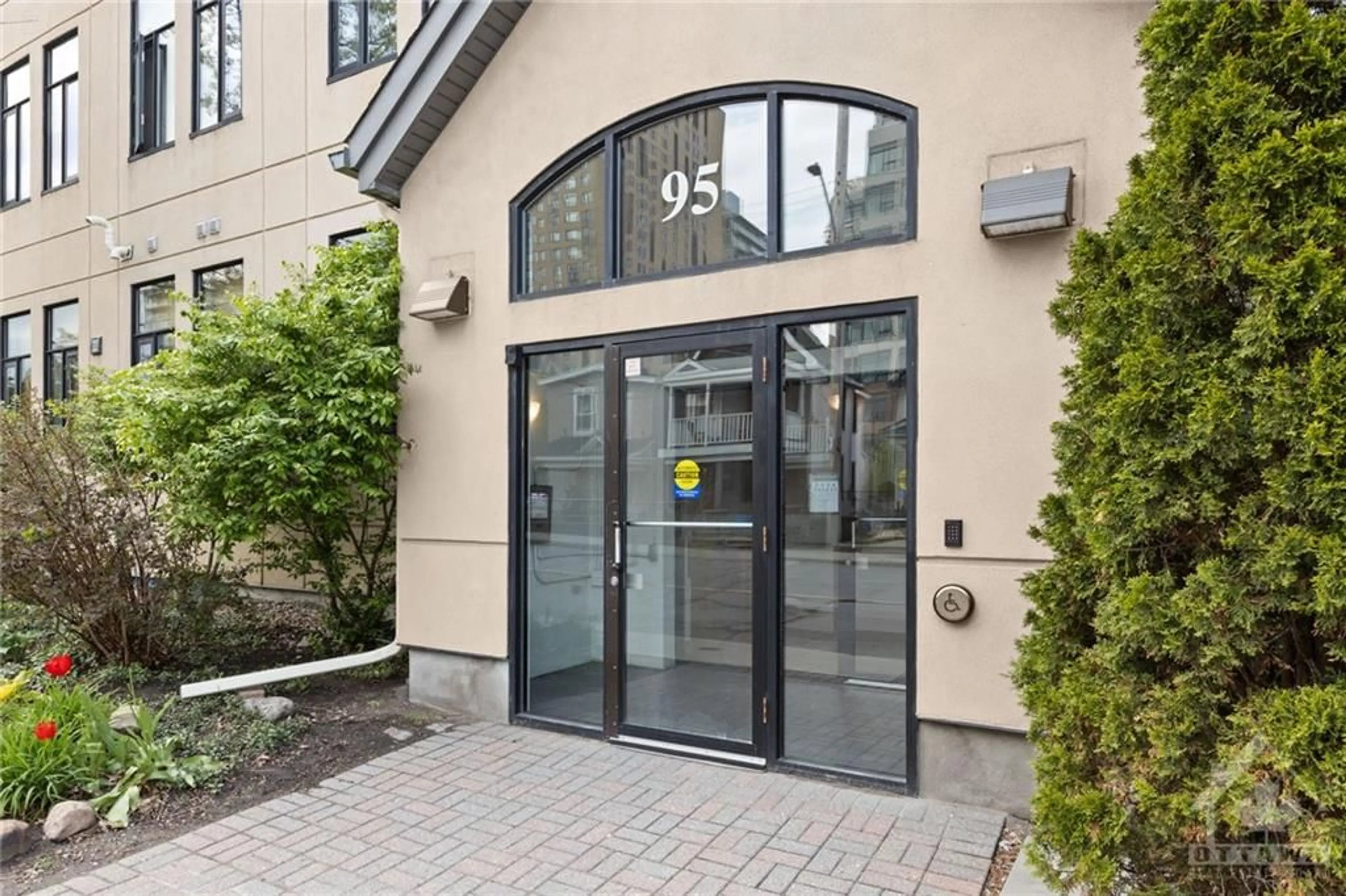 Outside view for 95 BEECH St #310, Ottawa Ontario K1S 3J7