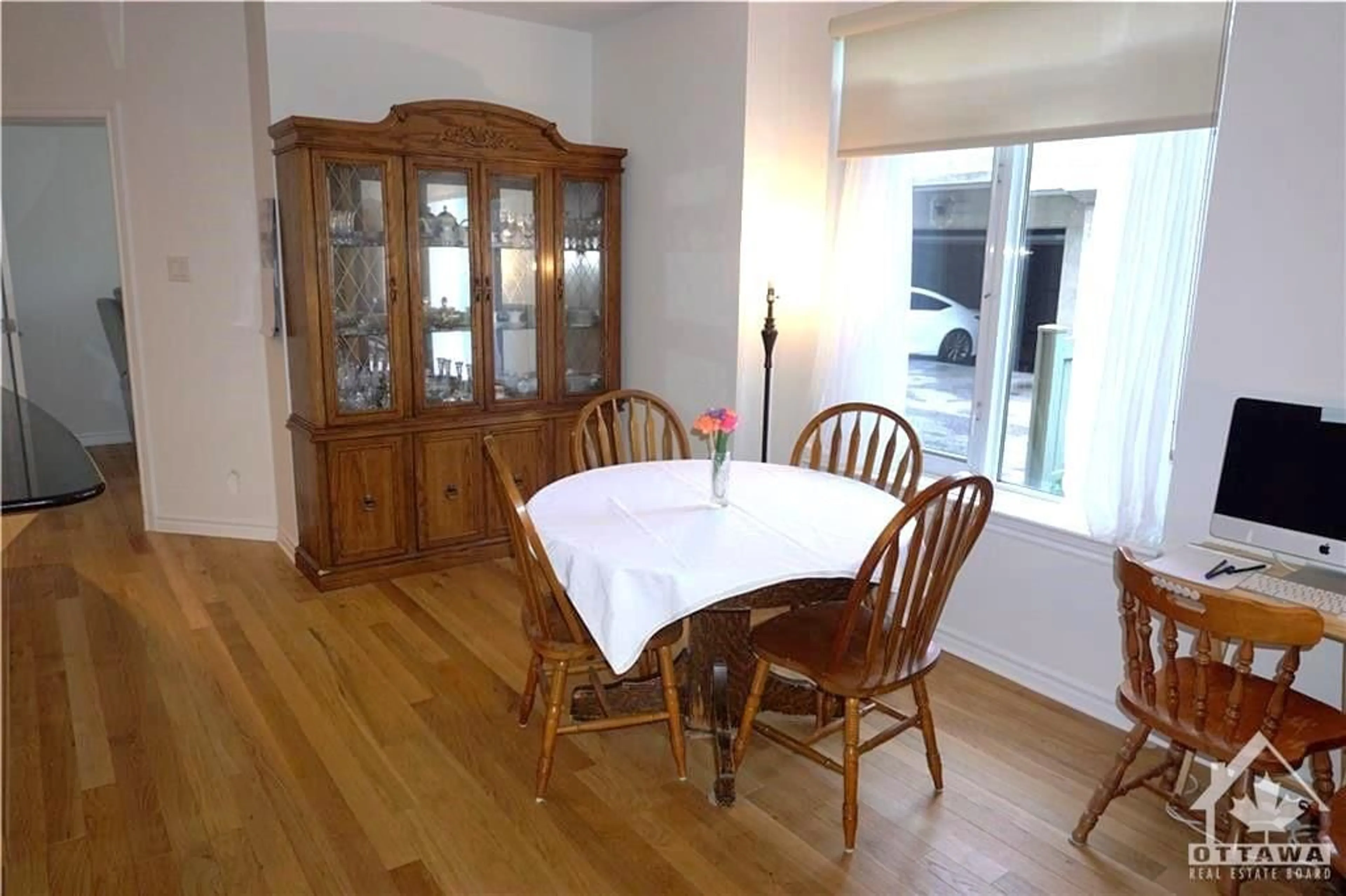 Dining room, wood floors, cottage for 314 CENTRAL PARK Dr #101, Ottawa Ontario K2C 4G4