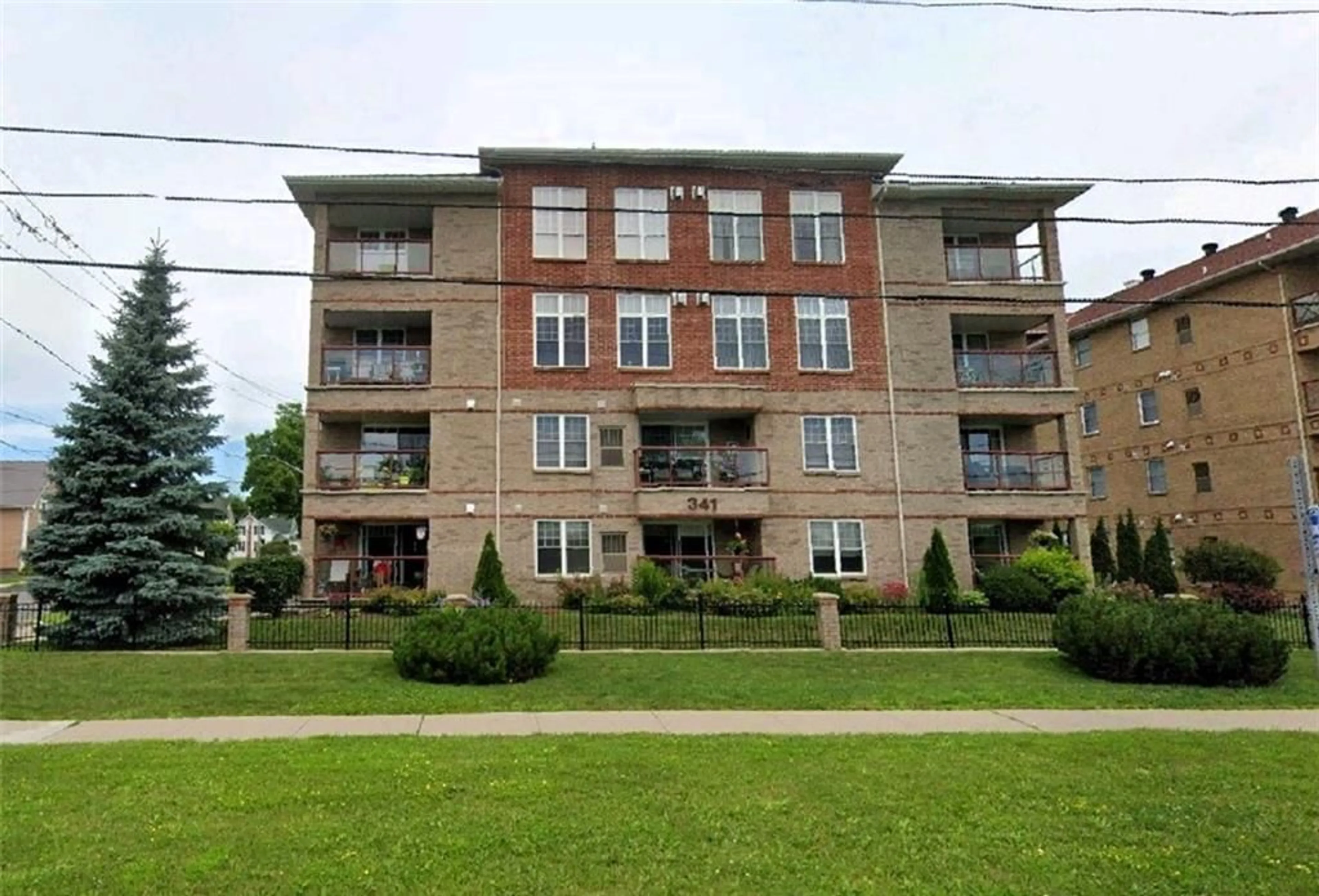 A pic from exterior of the house or condo for 341 WATER St #201, Cornwall Ontario K6J 1A5