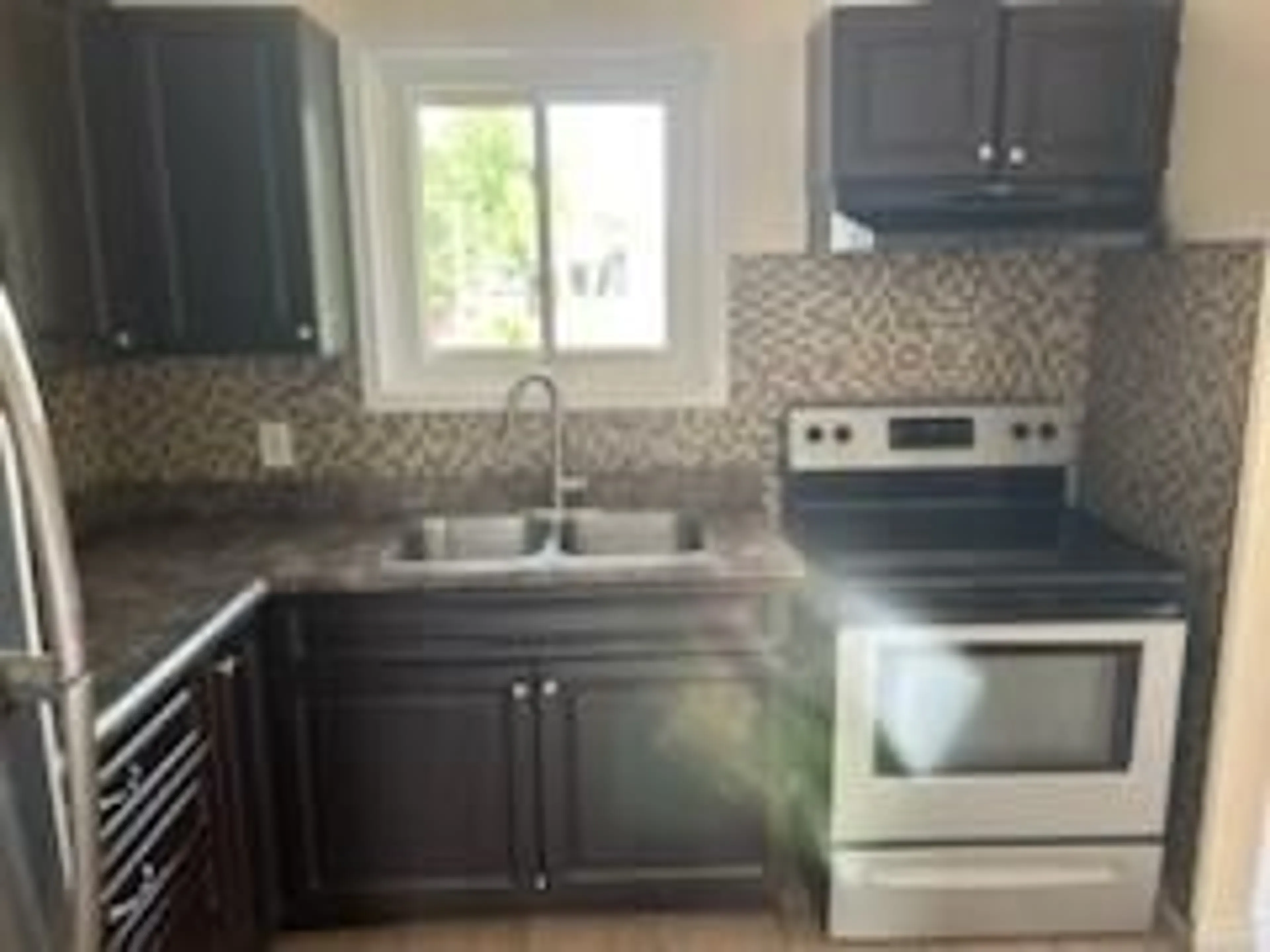 Standard kitchen for 98 CARRAWAY Cres, Morrisburg Ontario K0C 1X0