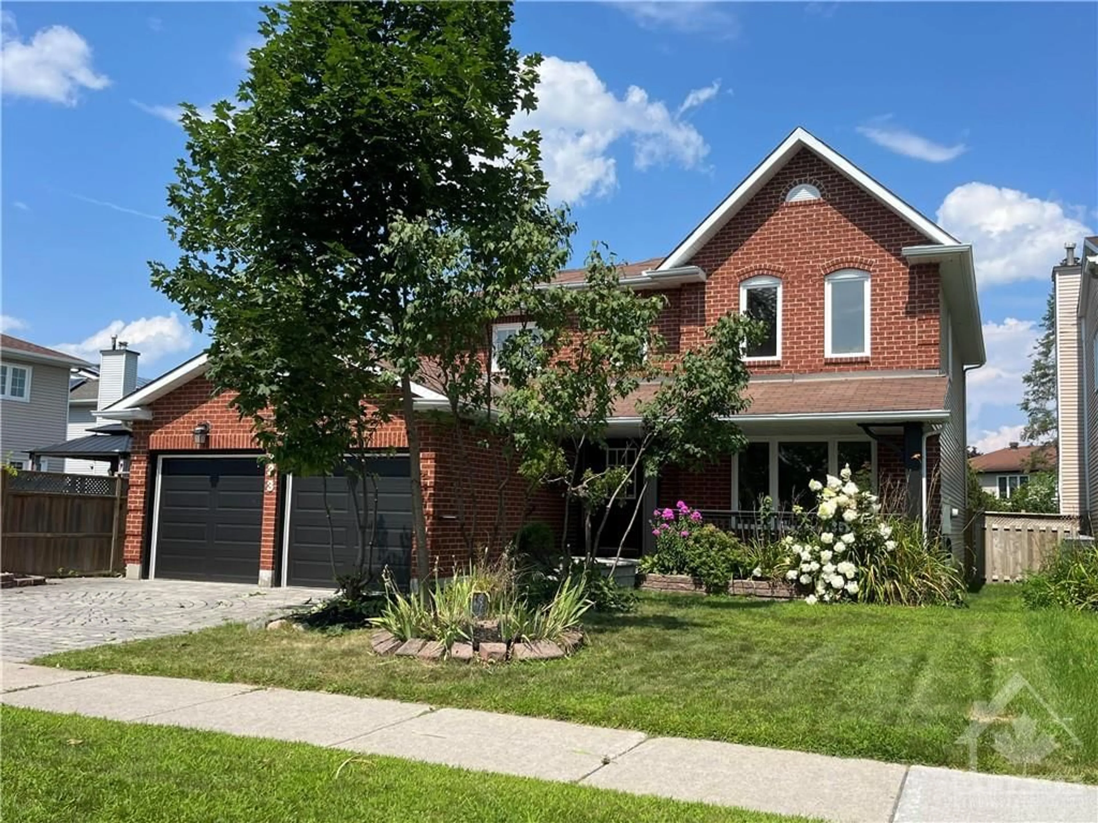 Frontside or backside of a home for 1533 FOREST VALLEY Dr, Orleans Ontario K1C 6G8