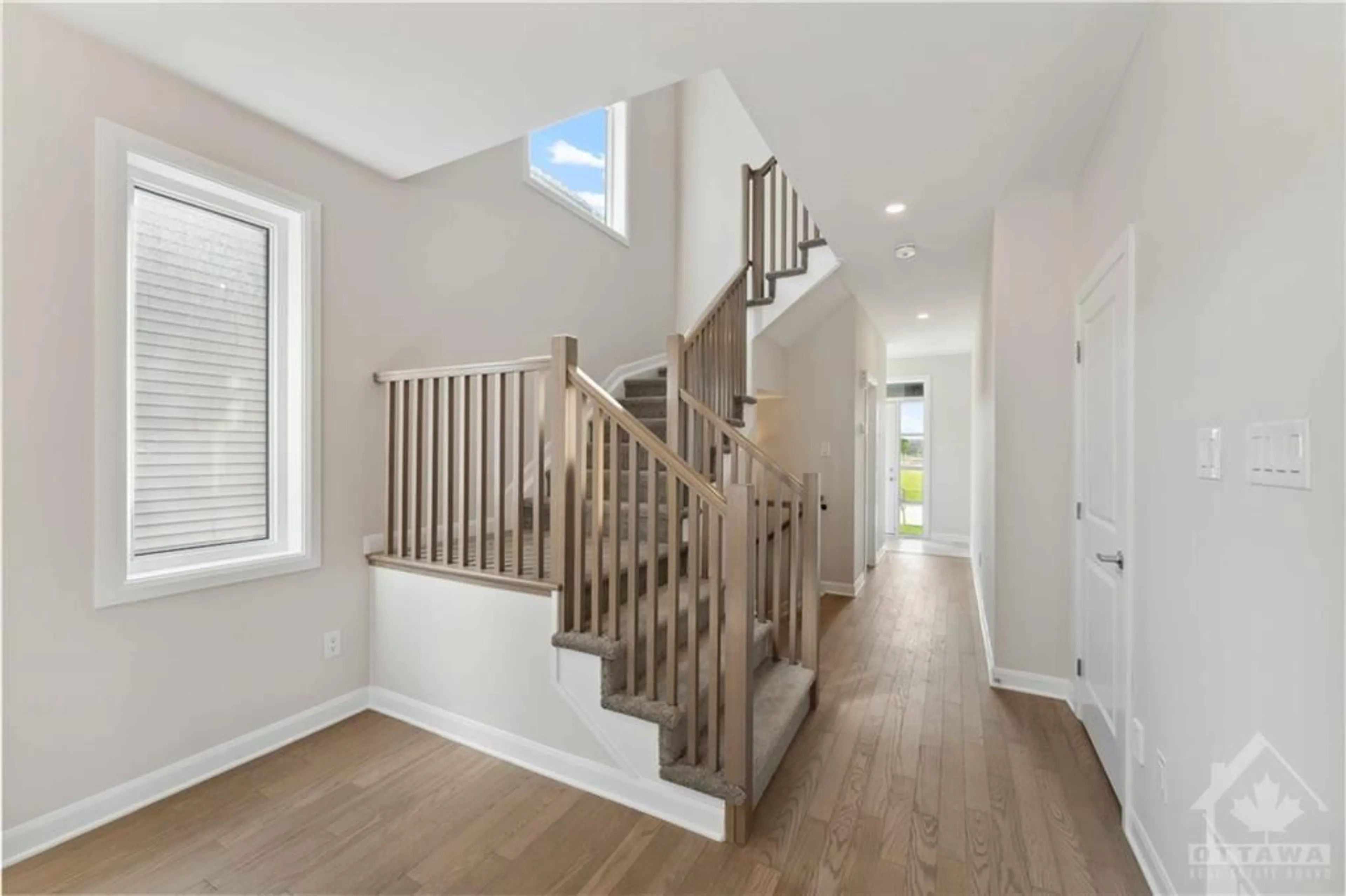 Stairs for 68 OSLER St, Kanata Ontario K2W 0M1