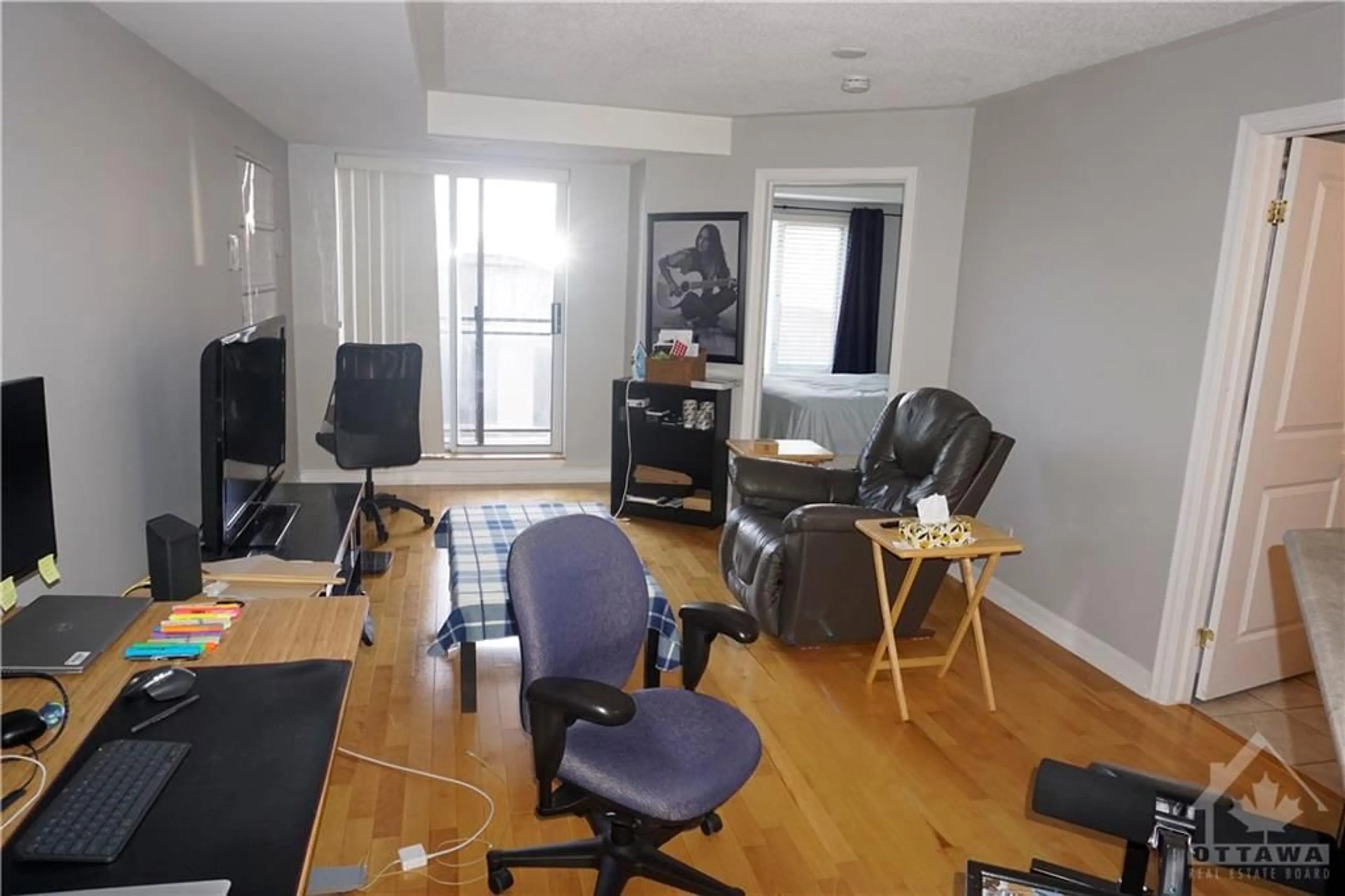 A pic of a room for 310 CENTRAL PARK Dr #3E, Ottawa Ontario K2C 4G4