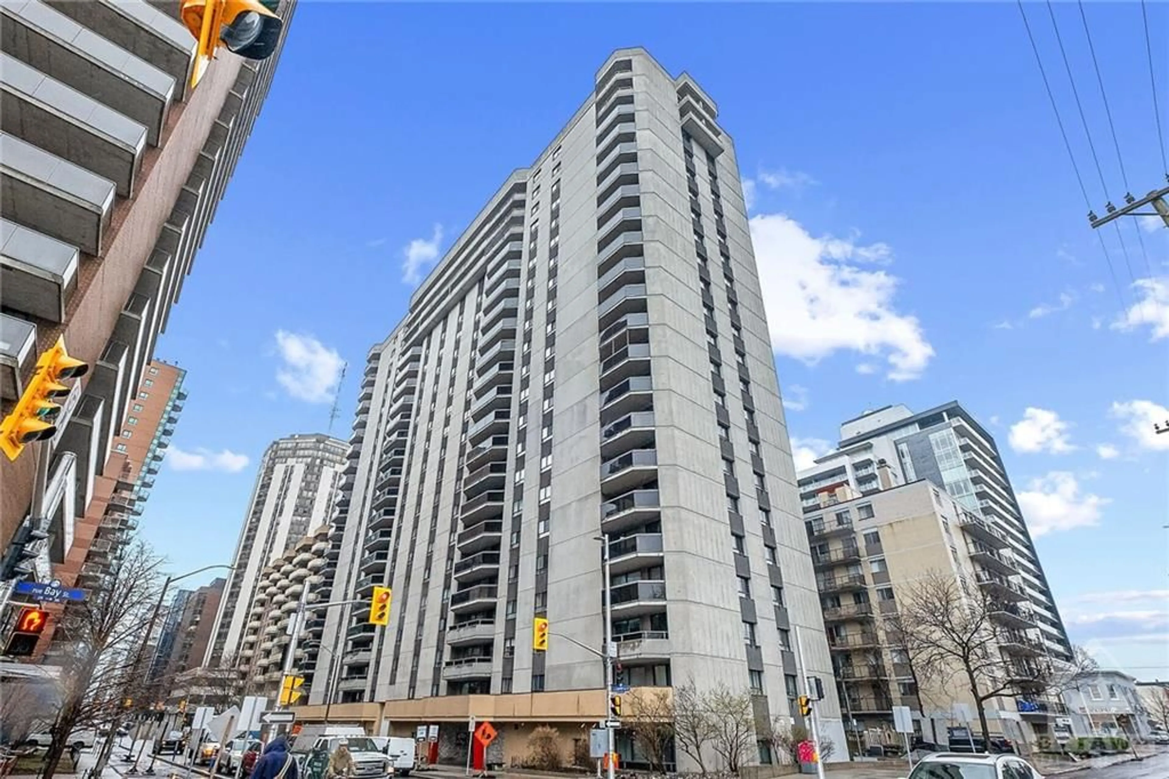 A pic from exterior of the house or condo for 470 LAURIER Ave #1703, Ottawa Ontario K1R 7W9