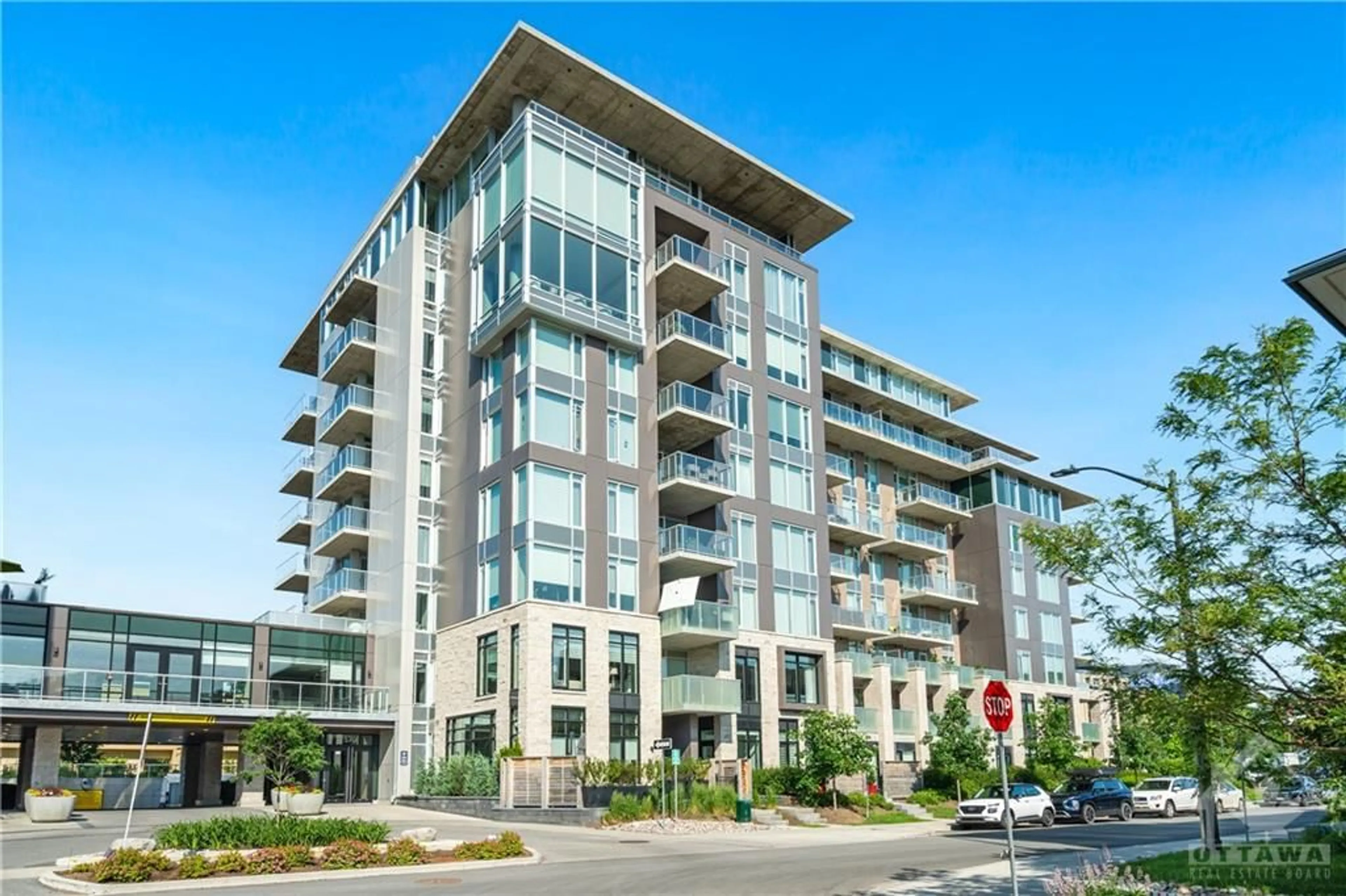 A pic from exterior of the house or condo for 570 DE MAZENOD Ave #501, Ottawa Ontario K1S 5X2