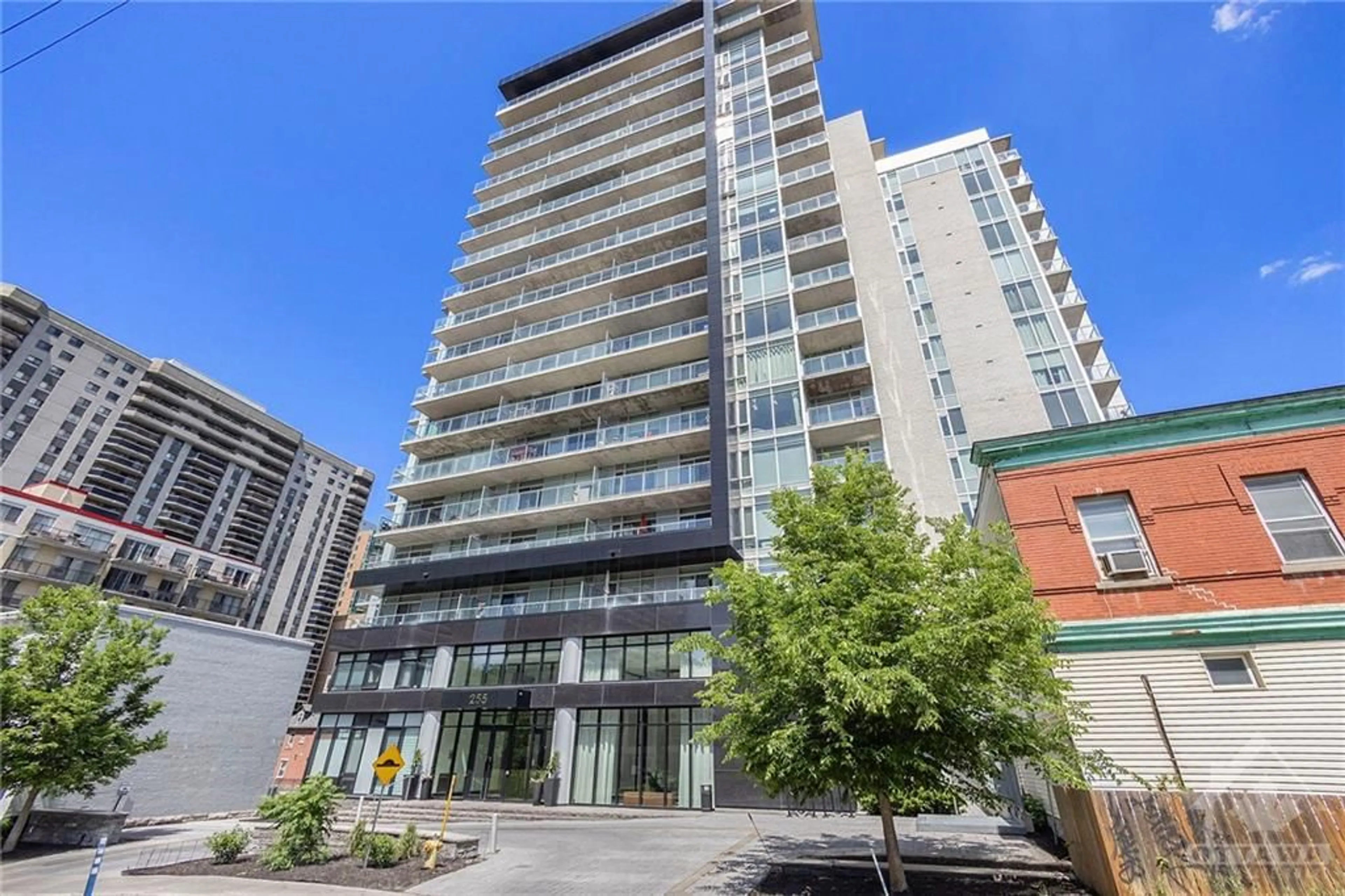 A pic from exterior of the house or condo for 255 BAY ST St #1206, Ottawa Ontario K1R 0C5