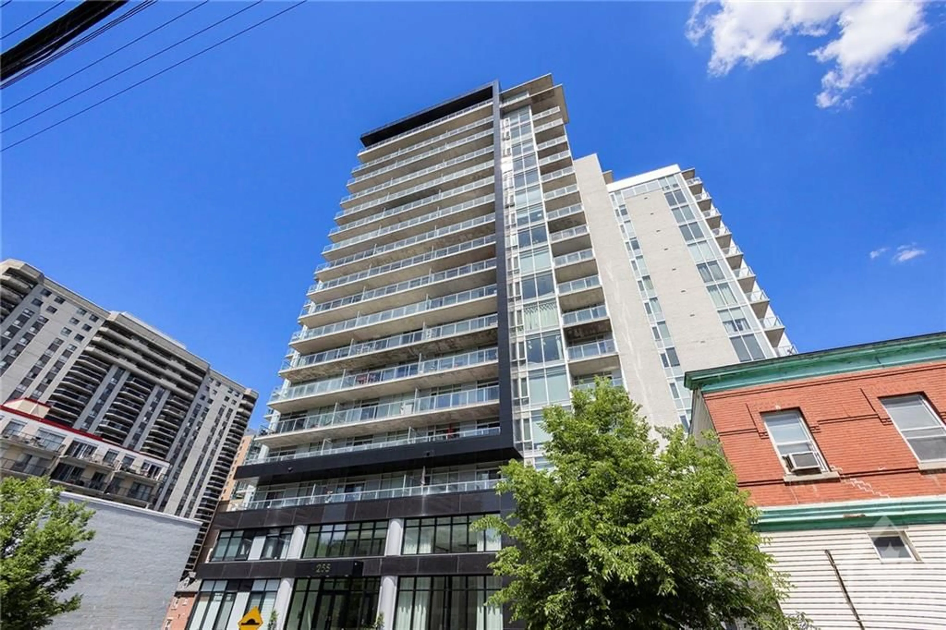 A pic from exterior of the house or condo for 255 BAY ST St #1206, Ottawa Ontario K1R 0C5