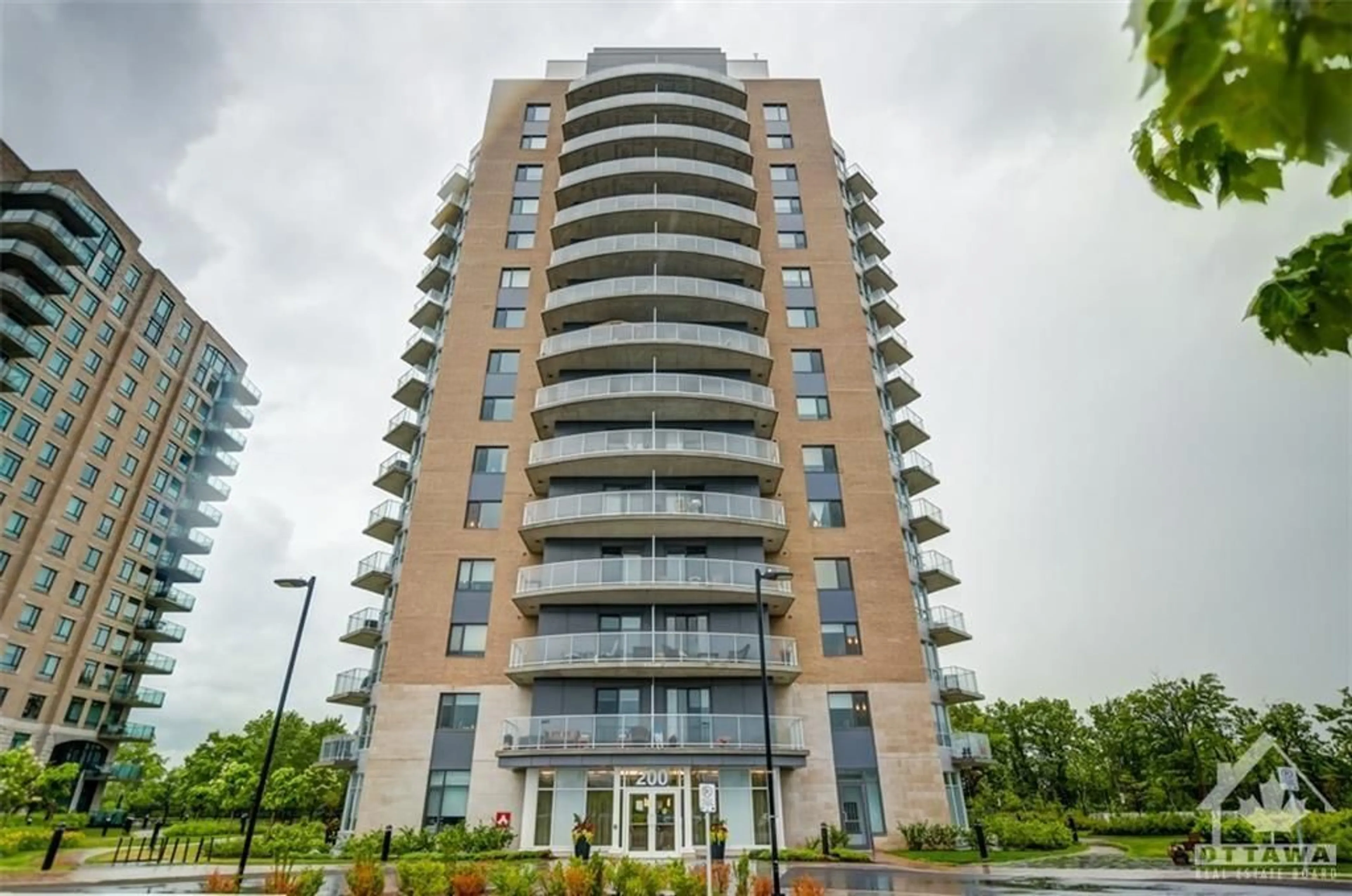 A pic from exterior of the house or condo for 200 INLET Pvt #1002, Orleans Ontario K4A 5H3