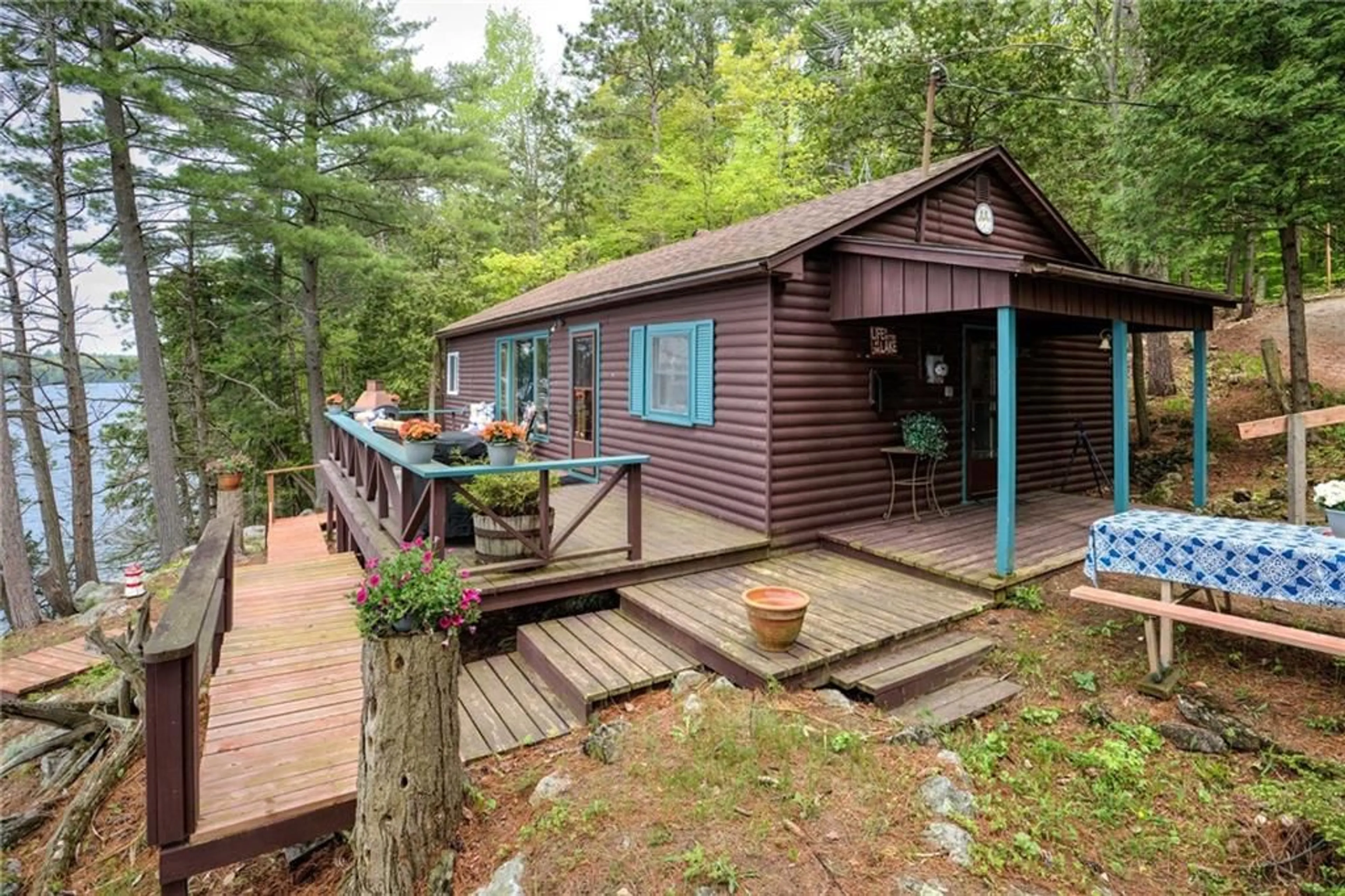 Cottage for 7 BARBS Lane, Lombardy Ontario K0G 1L0