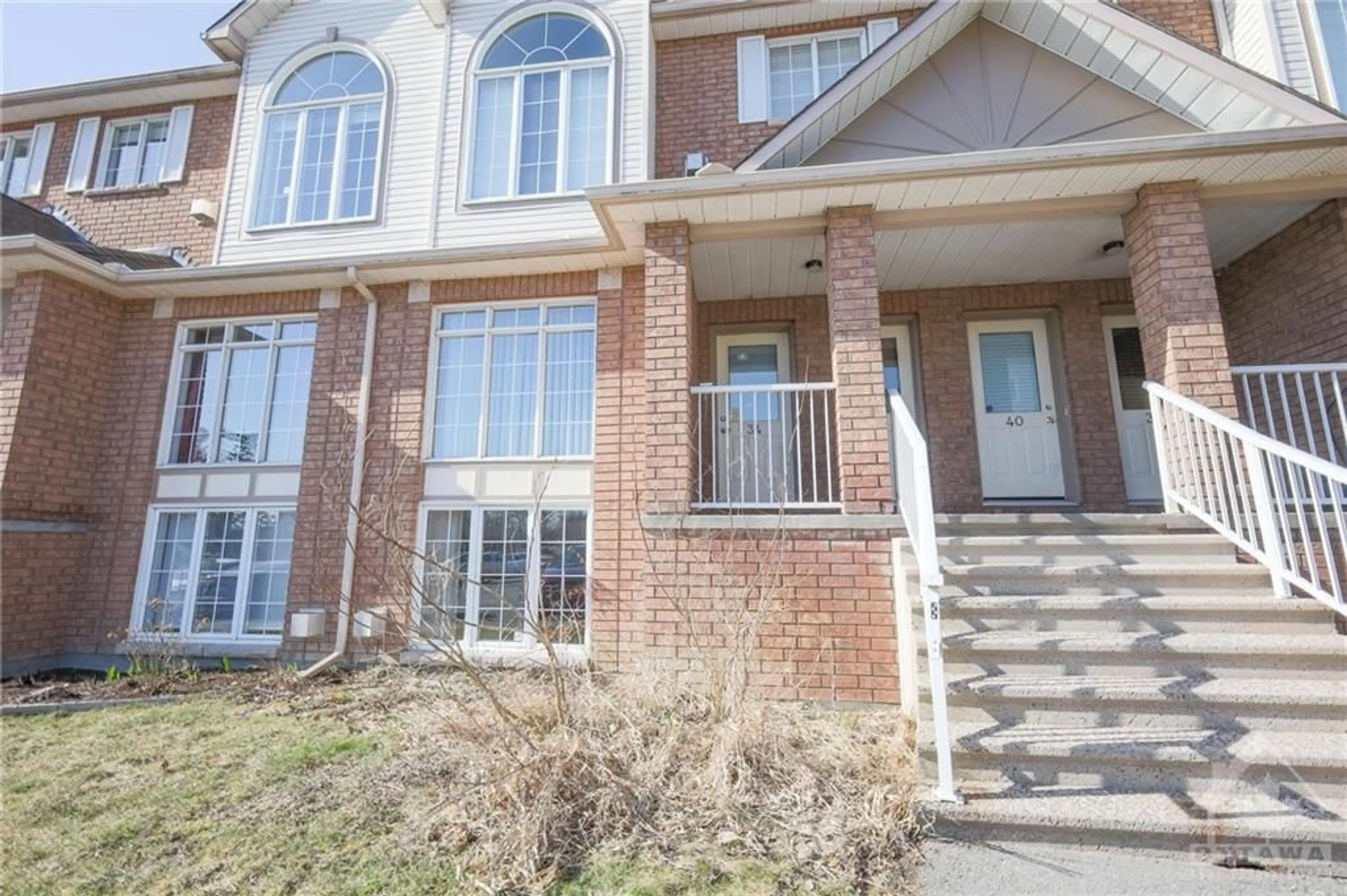 A pic from exterior of the house or condo for 34 BRISTON Pvt, Ottawa Ontario K1G 5P5
