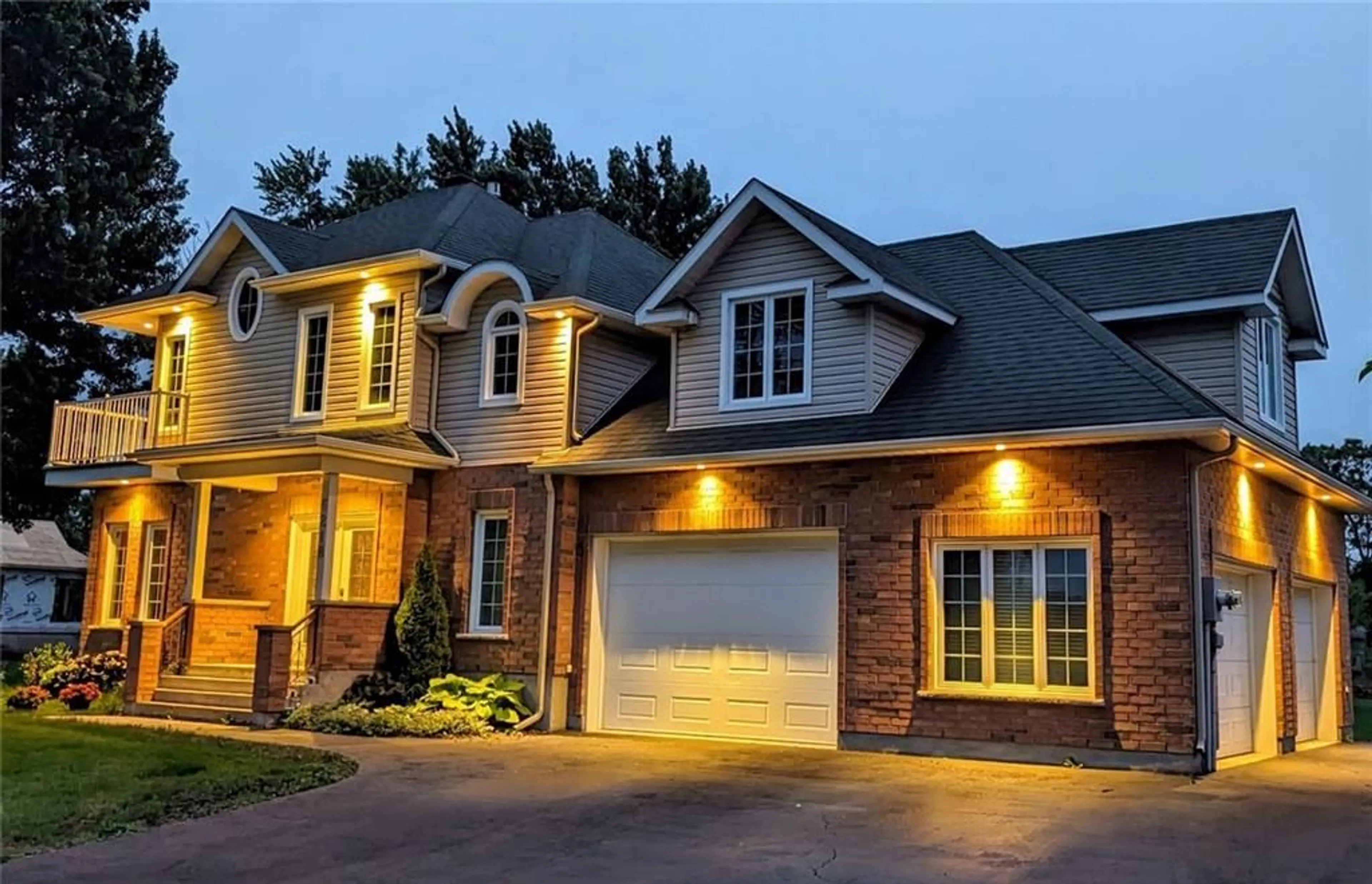 Home with brick exterior material for 6218 SHANNON LANE Lane, Bainsville Ontario K0C 1E0