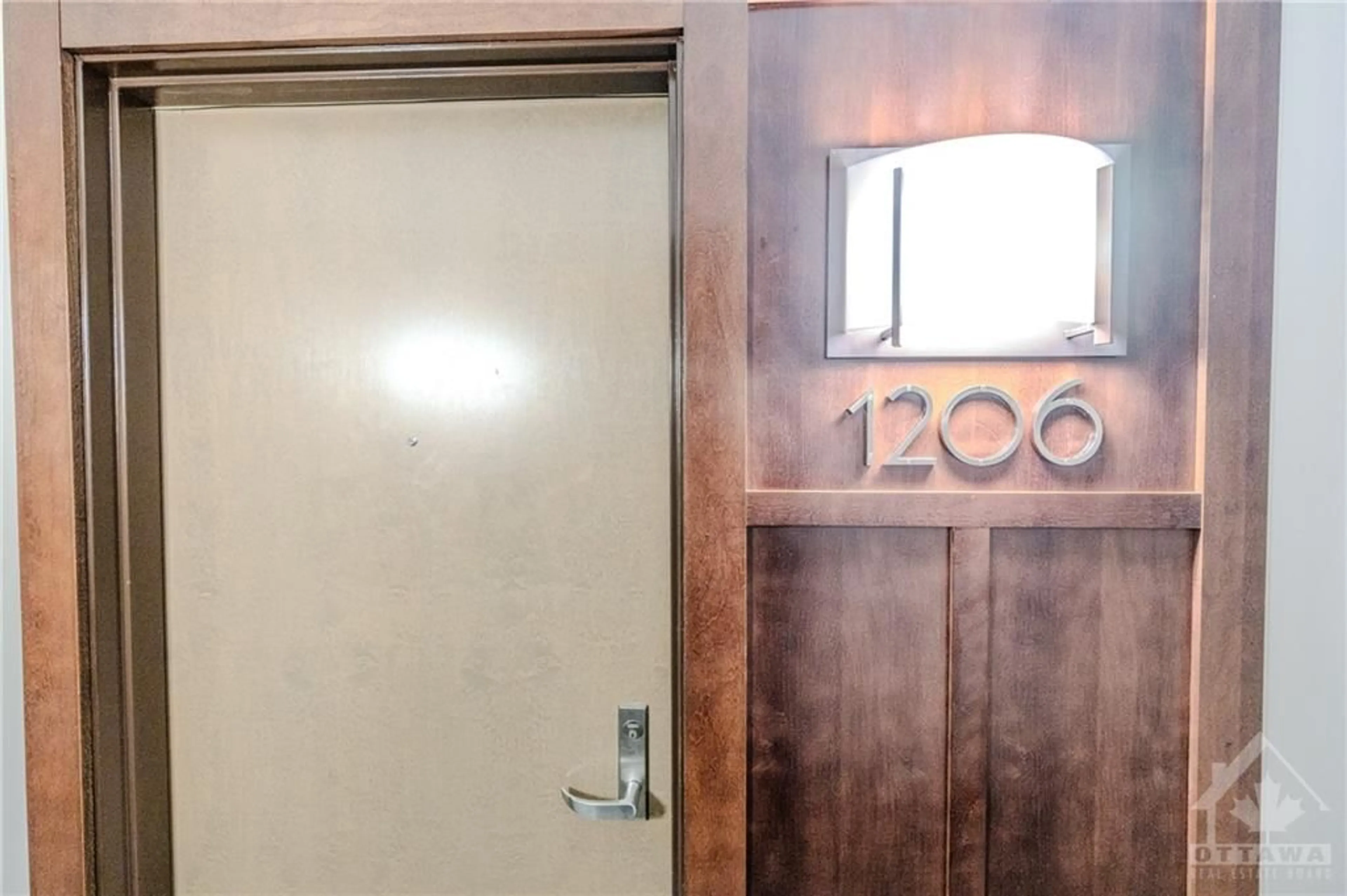 Indoor foyer, not visible floor for 200 BESSERER St #1206, Ottawa Ontario K1N 0A7