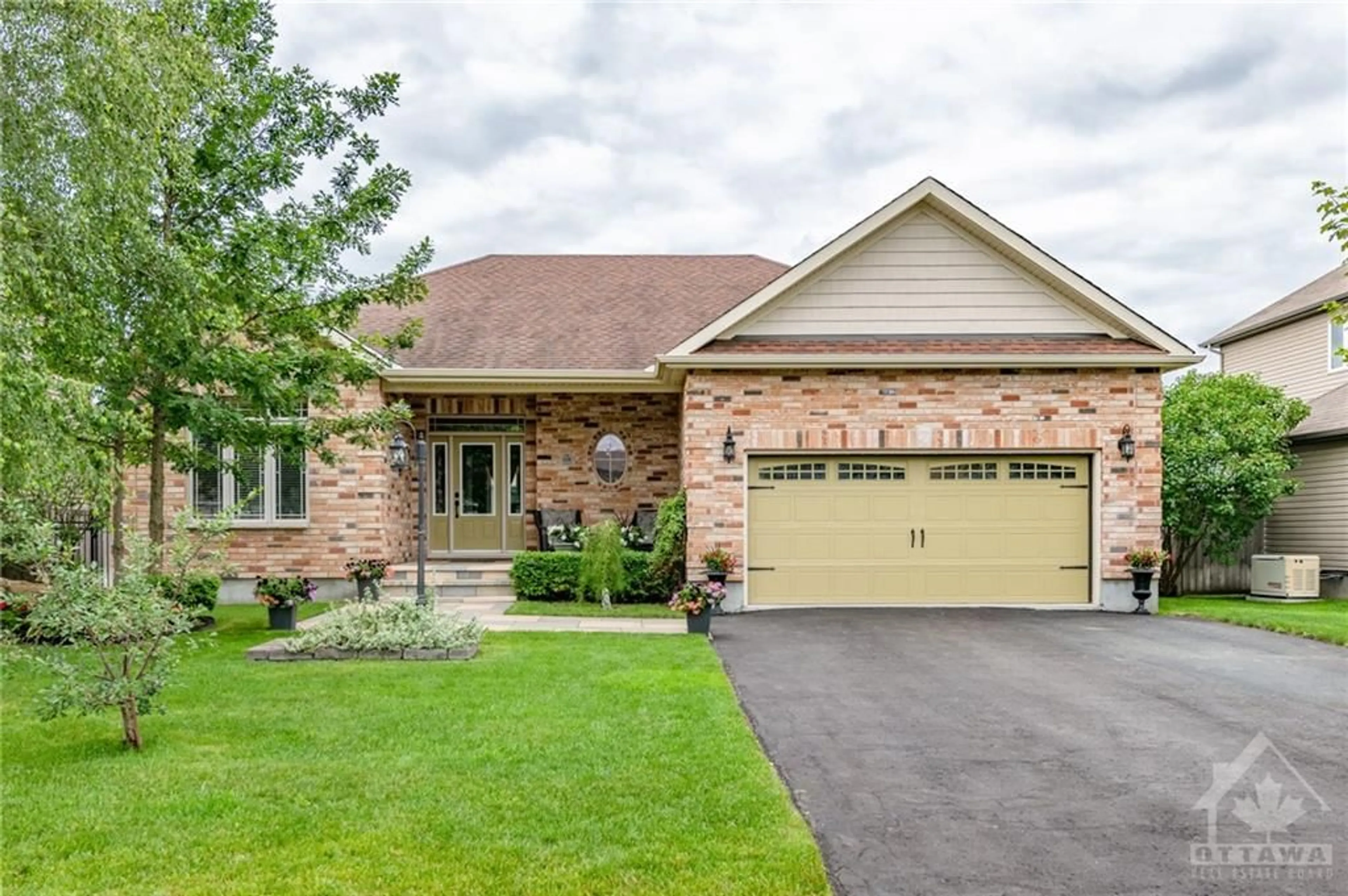 Home with brick exterior material for 119 CORNDAV Way, Richmond Ontario K0A 2Z0