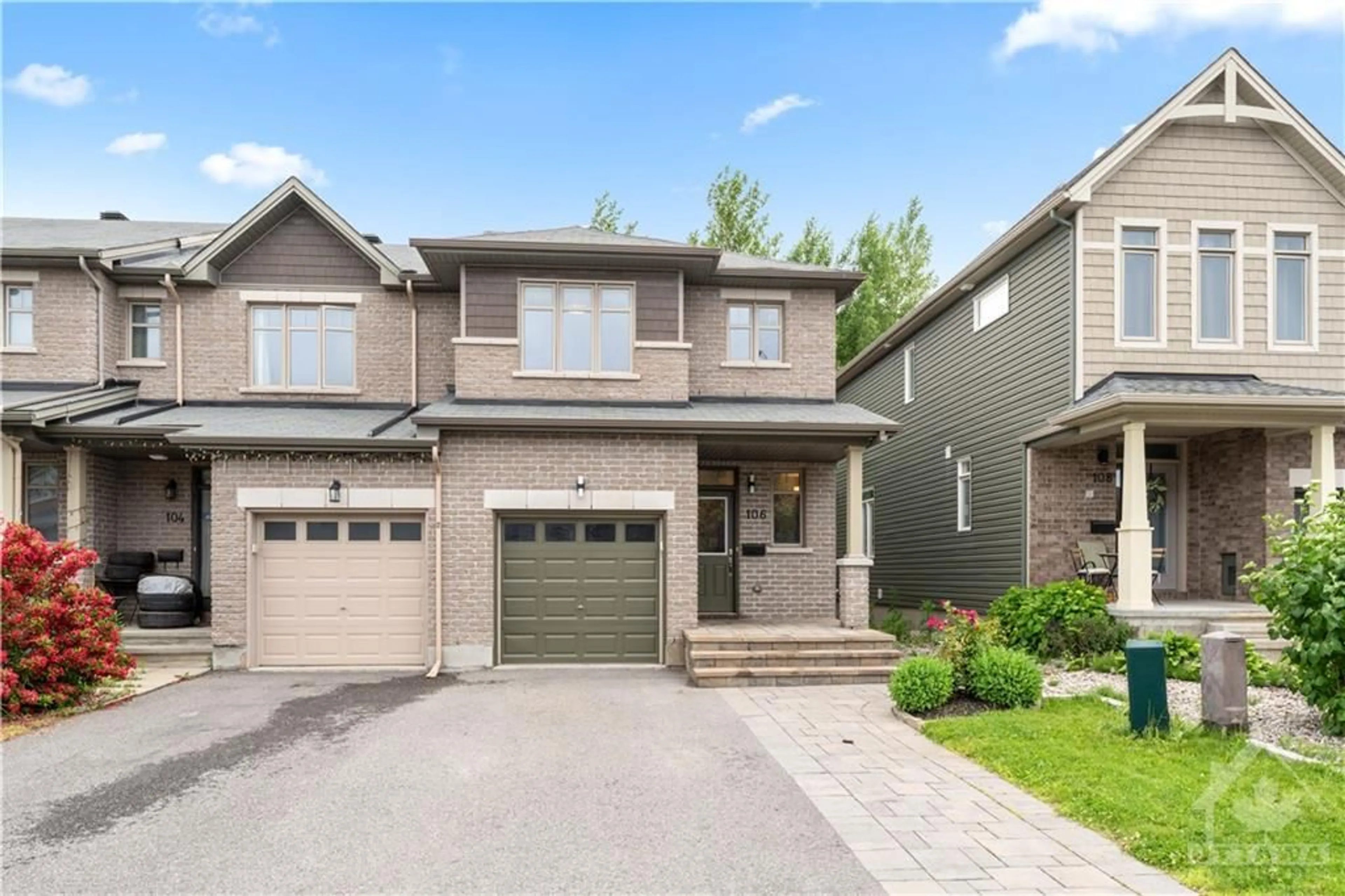 Frontside or backside of a home for 106 HAWKESWOOD Dr, Ottawa Ontario K4M 0C1