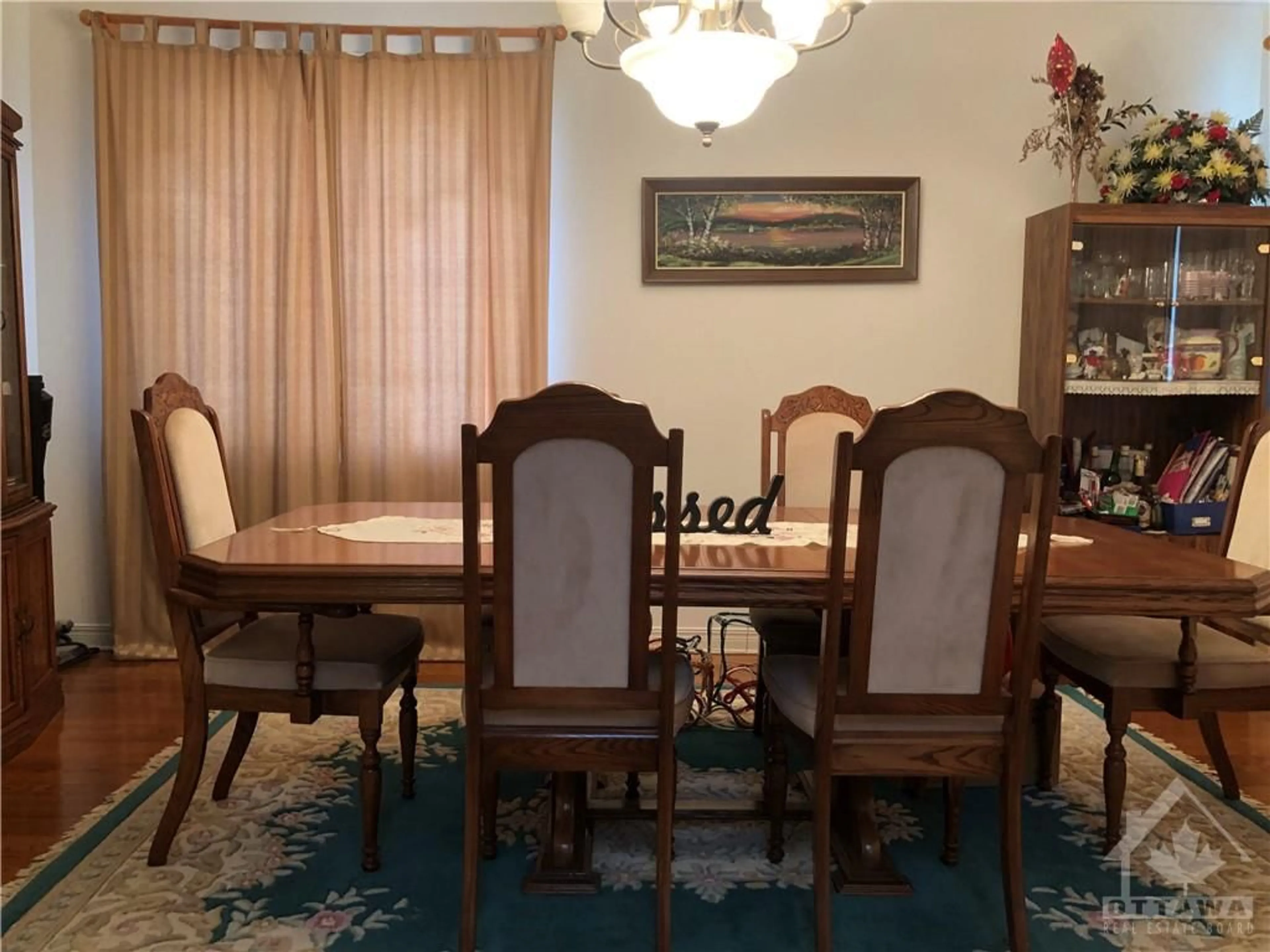 Dining room, wood floors for 60 BRIGHTSIDE Ave, Stittsville Ontario K2S 2B3