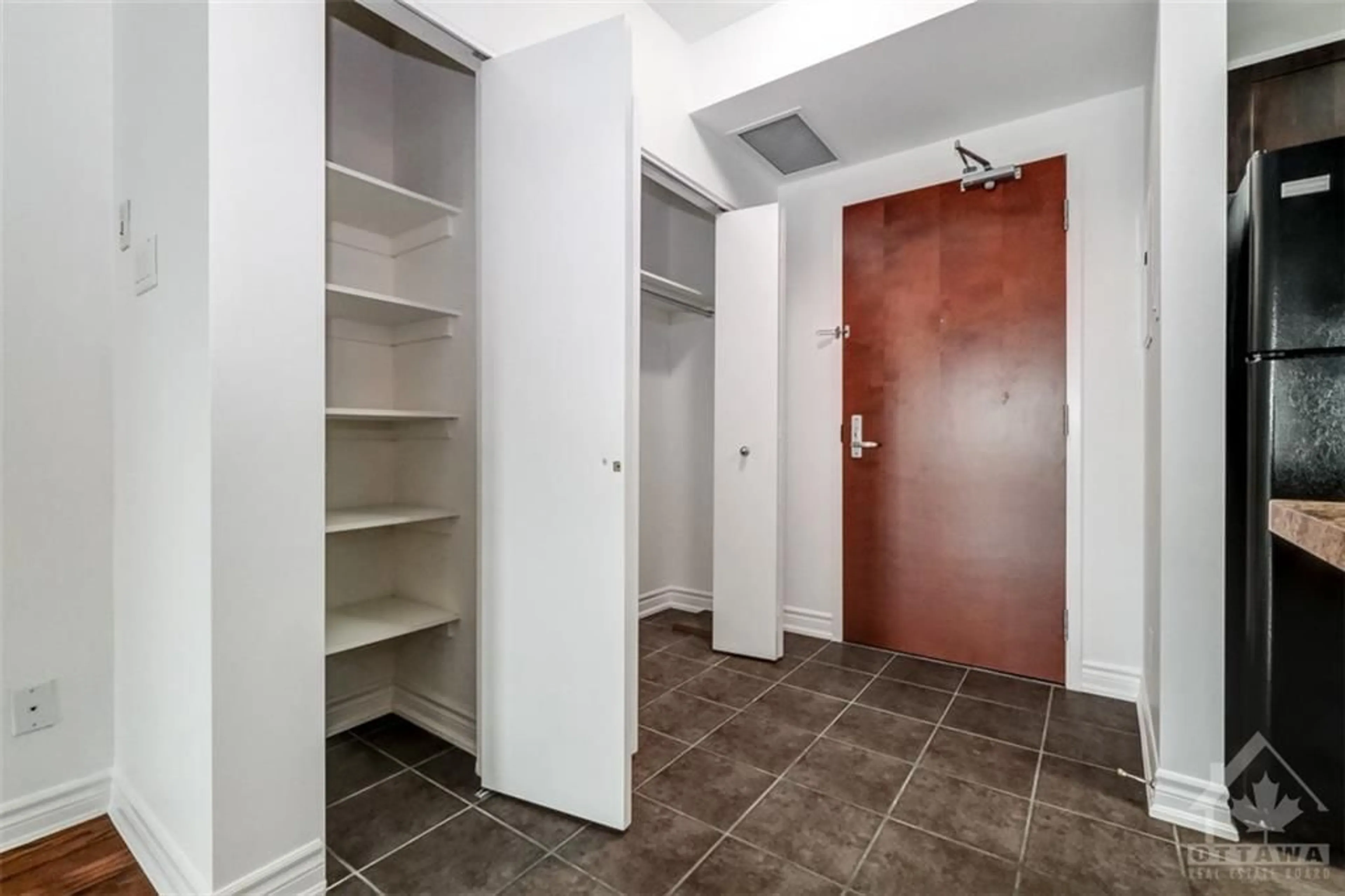 Storage room or clothes room or walk-in closet for 234 RIDEAU St #1105, Ottawa Ontario K1N 0A9