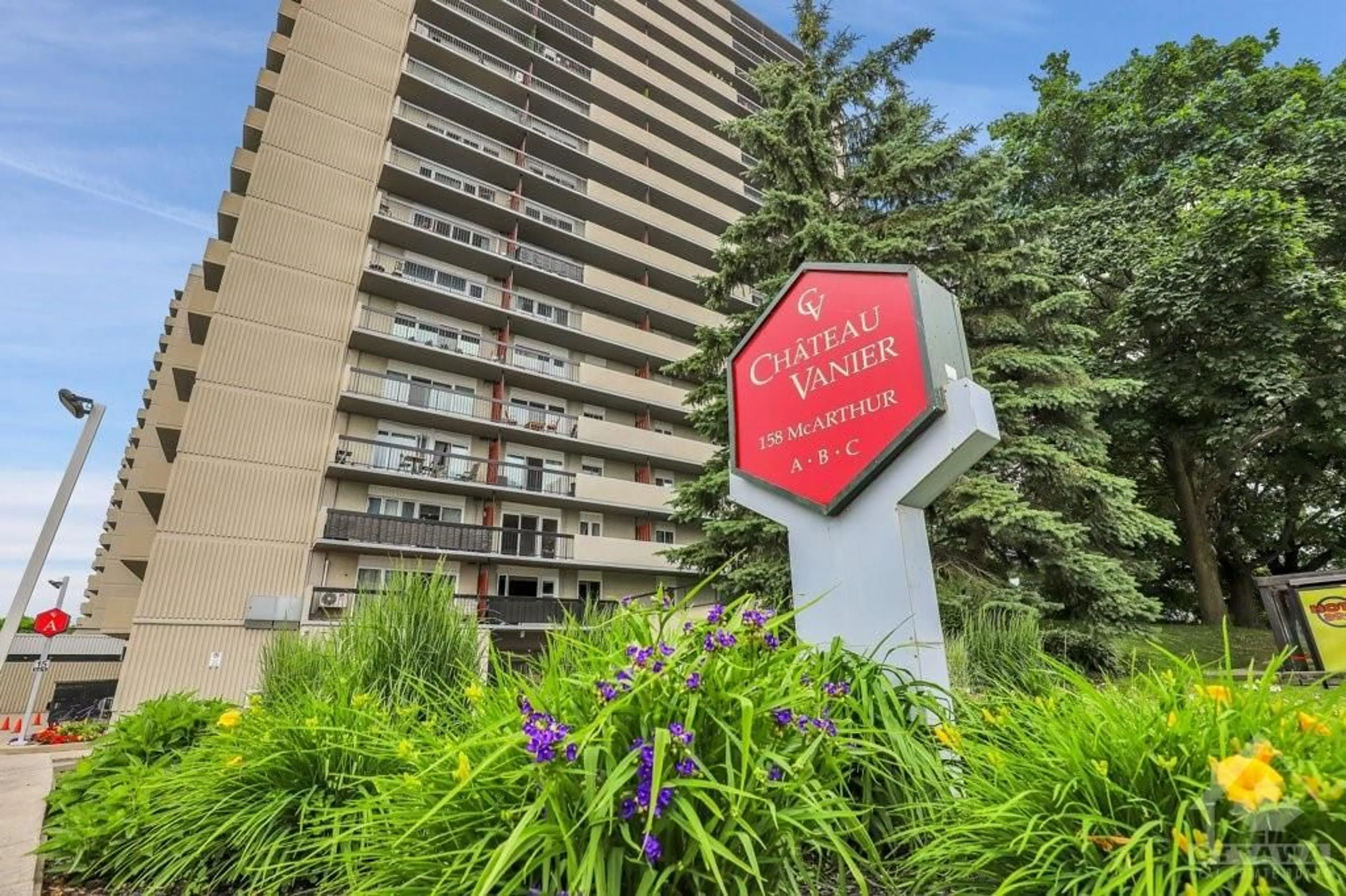 A pic from exterior of the house or condo for 158A MCARTHUR Ave #1202, Ottawa Ontario K1L 8C9