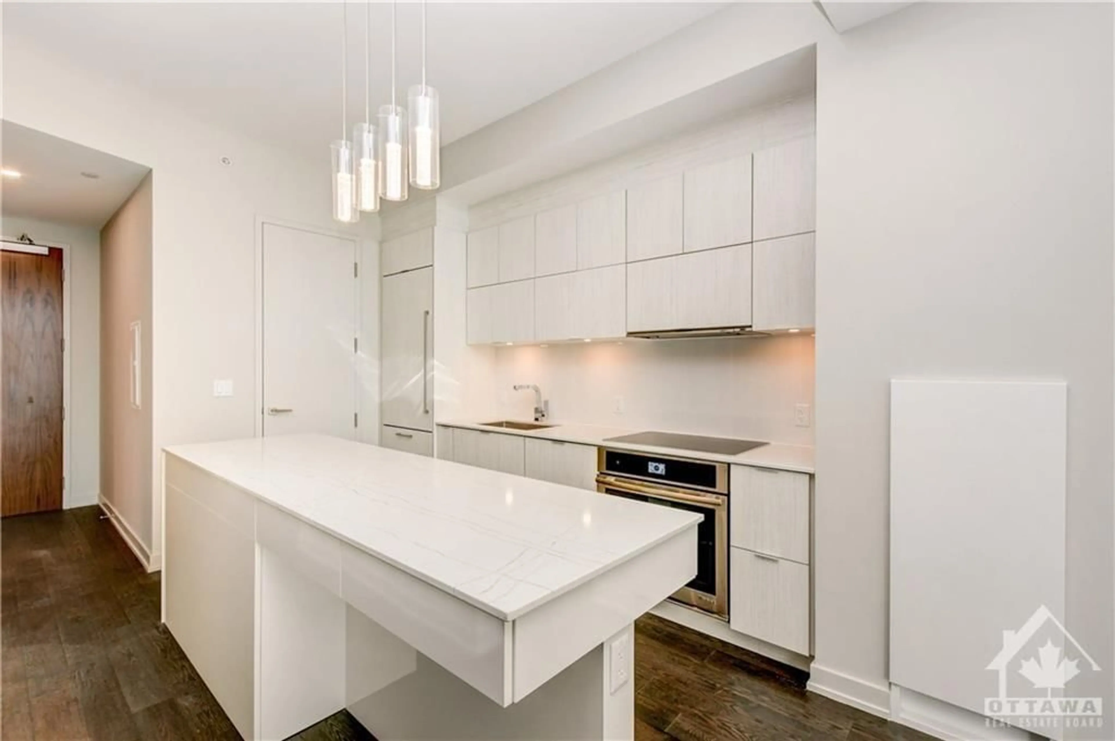 Kitchen for 101 QUEEN St #1601, Ottawa Ontario K1P 0B7