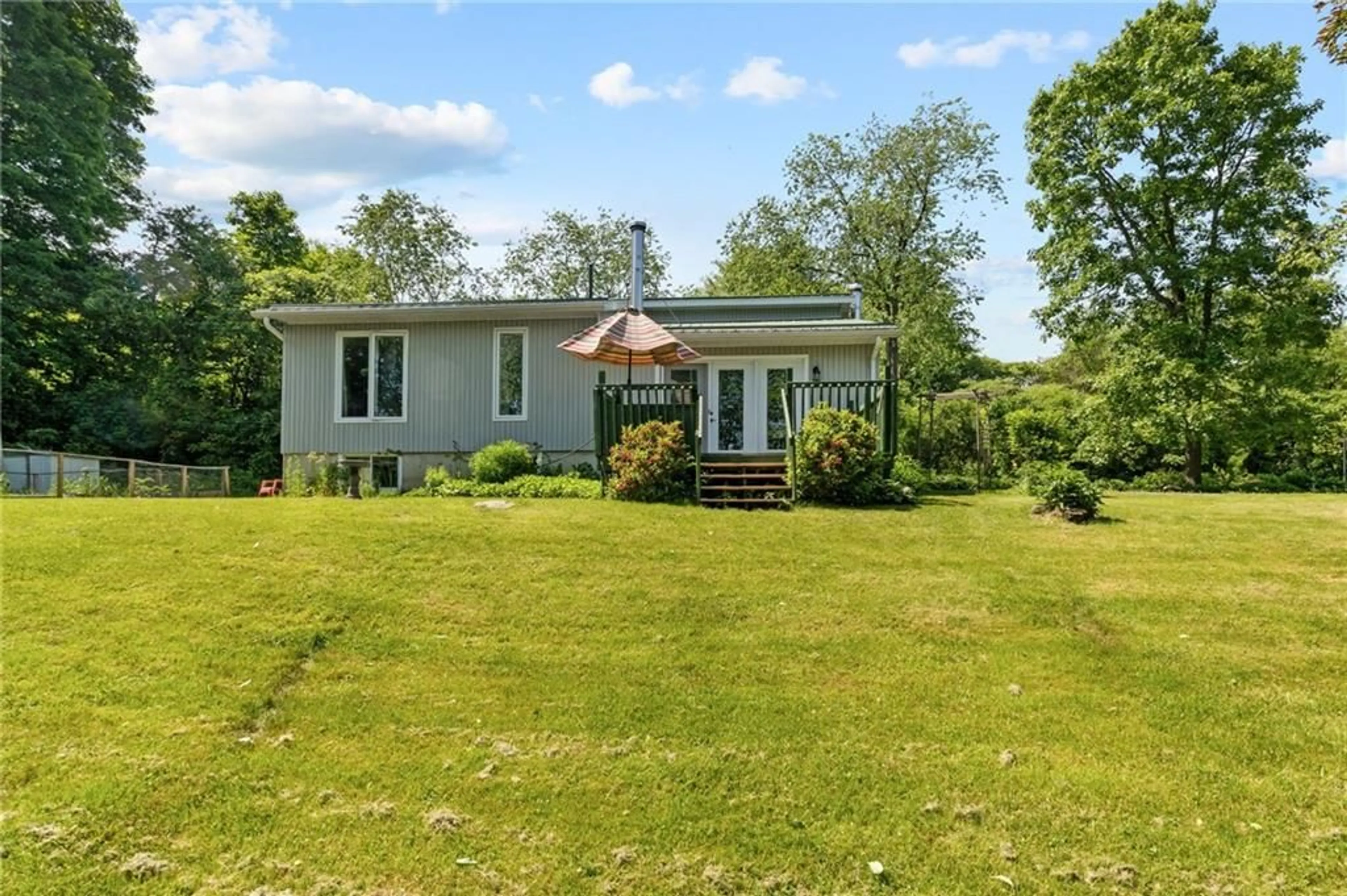 Frontside or backside of a home for 26 GUILD Rd, Mallorytown Ontario K0E 1R0