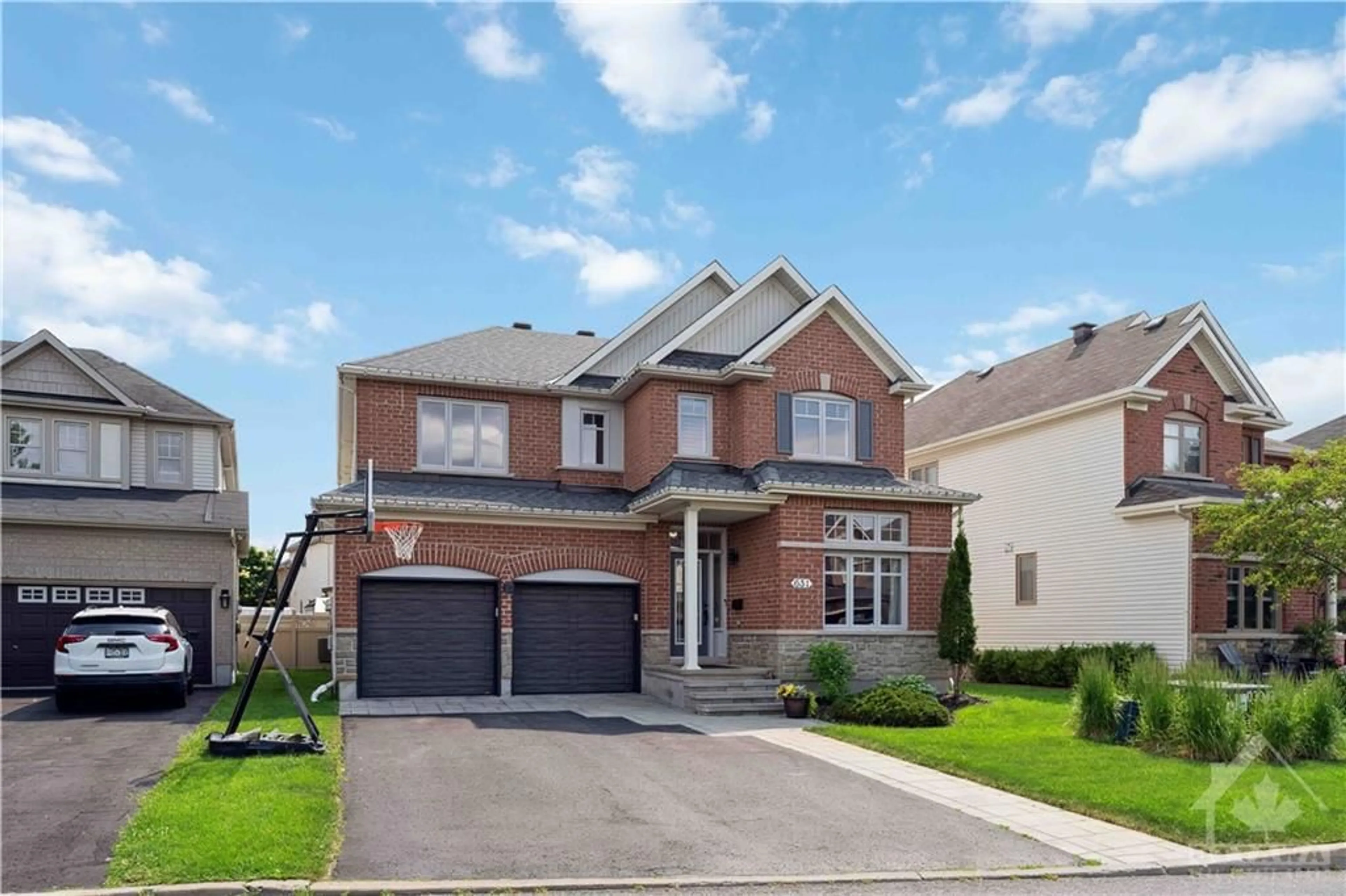 Frontside or backside of a home for 631 PINE VISTA Dr, Orleans Ontario K4A 5B4