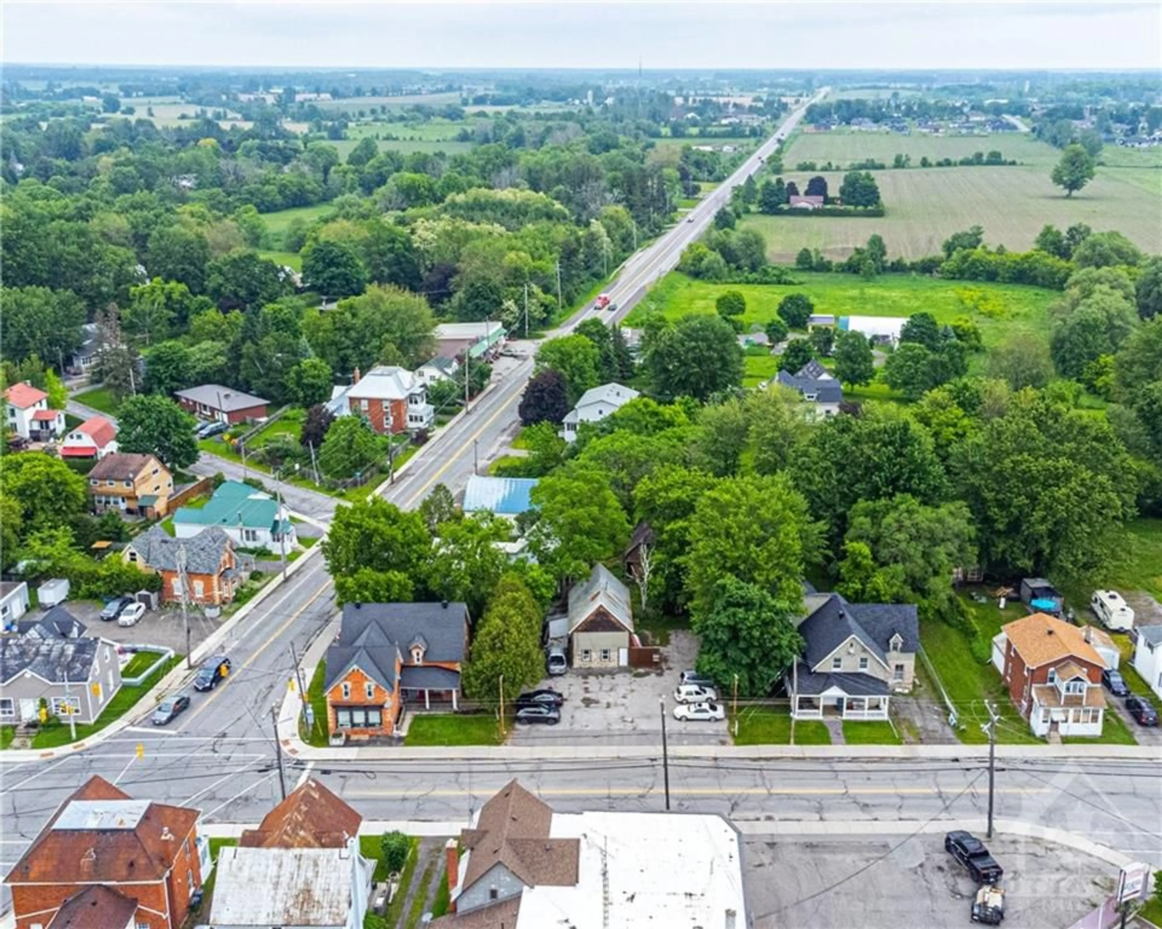 A view of a street for 6607, 6609, 661 FOURTH LINE Rd, North Gower Ontario K0A 2T0