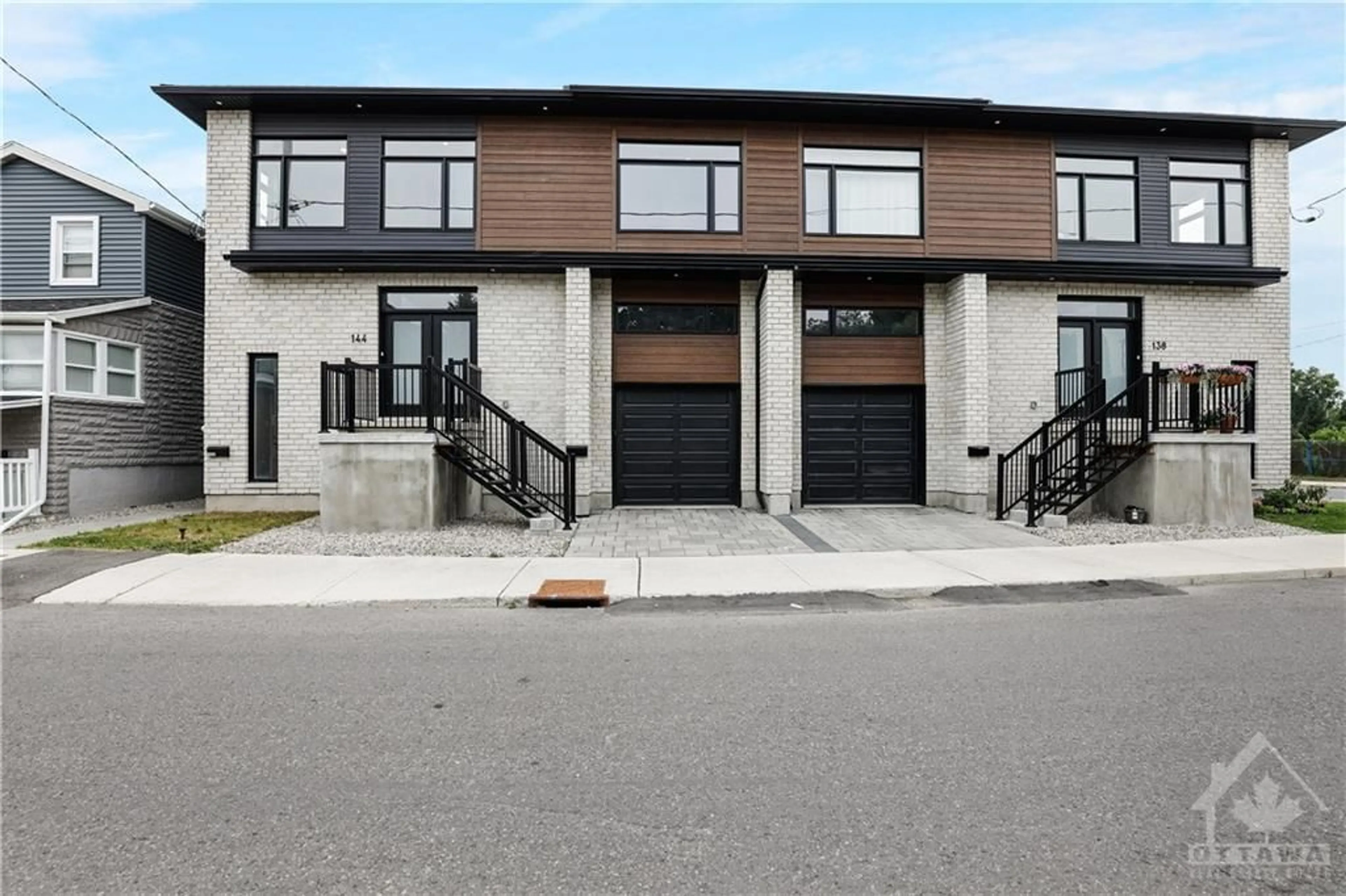 A pic from exterior of the house or condo for 142/144 MONTFORT St, Ottawa Ontario K1L 5P6