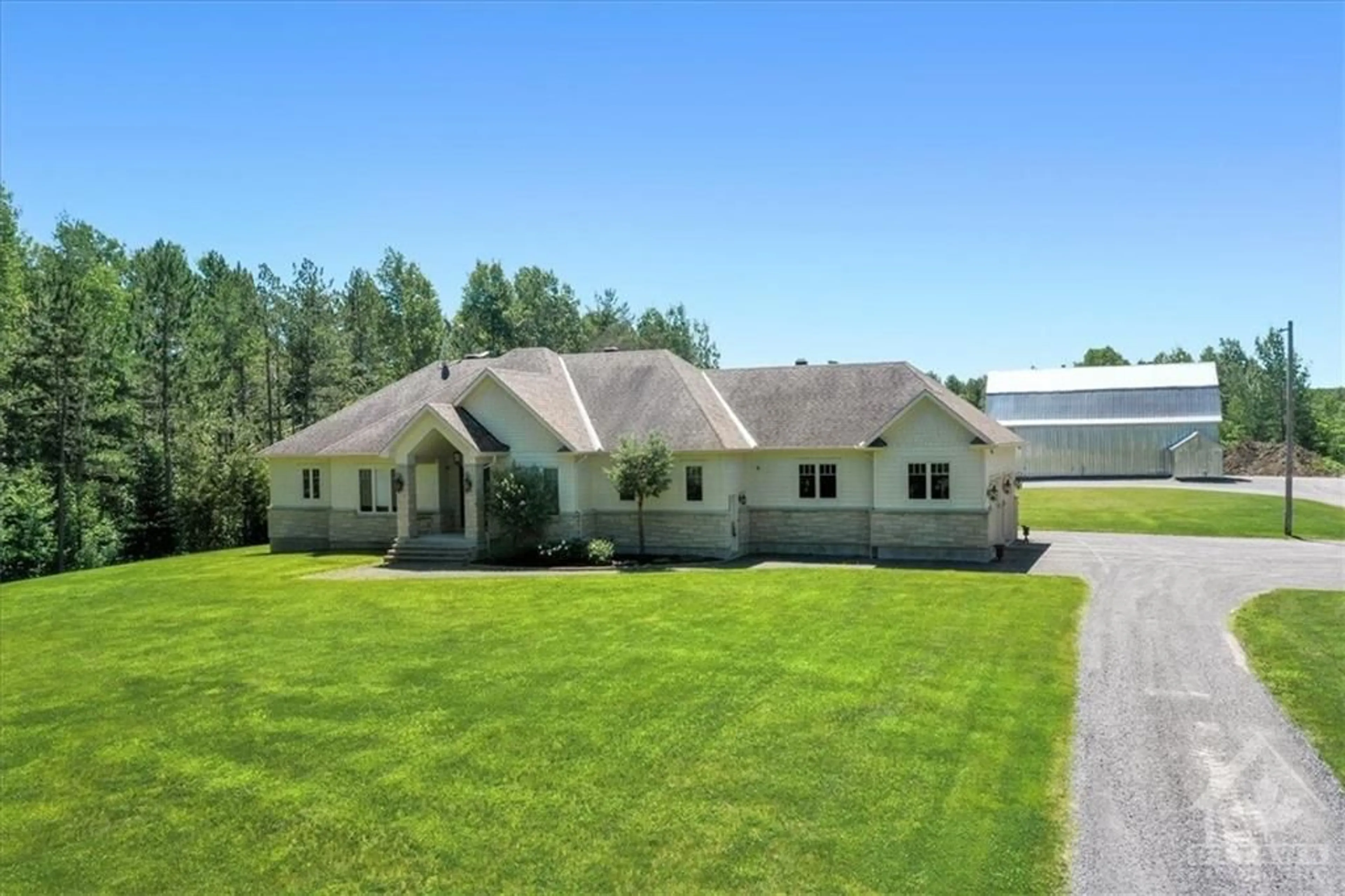 Frontside or backside of a home for 3490 FRENCH HILL Rd, Cumberland Ontario K4C 1K7