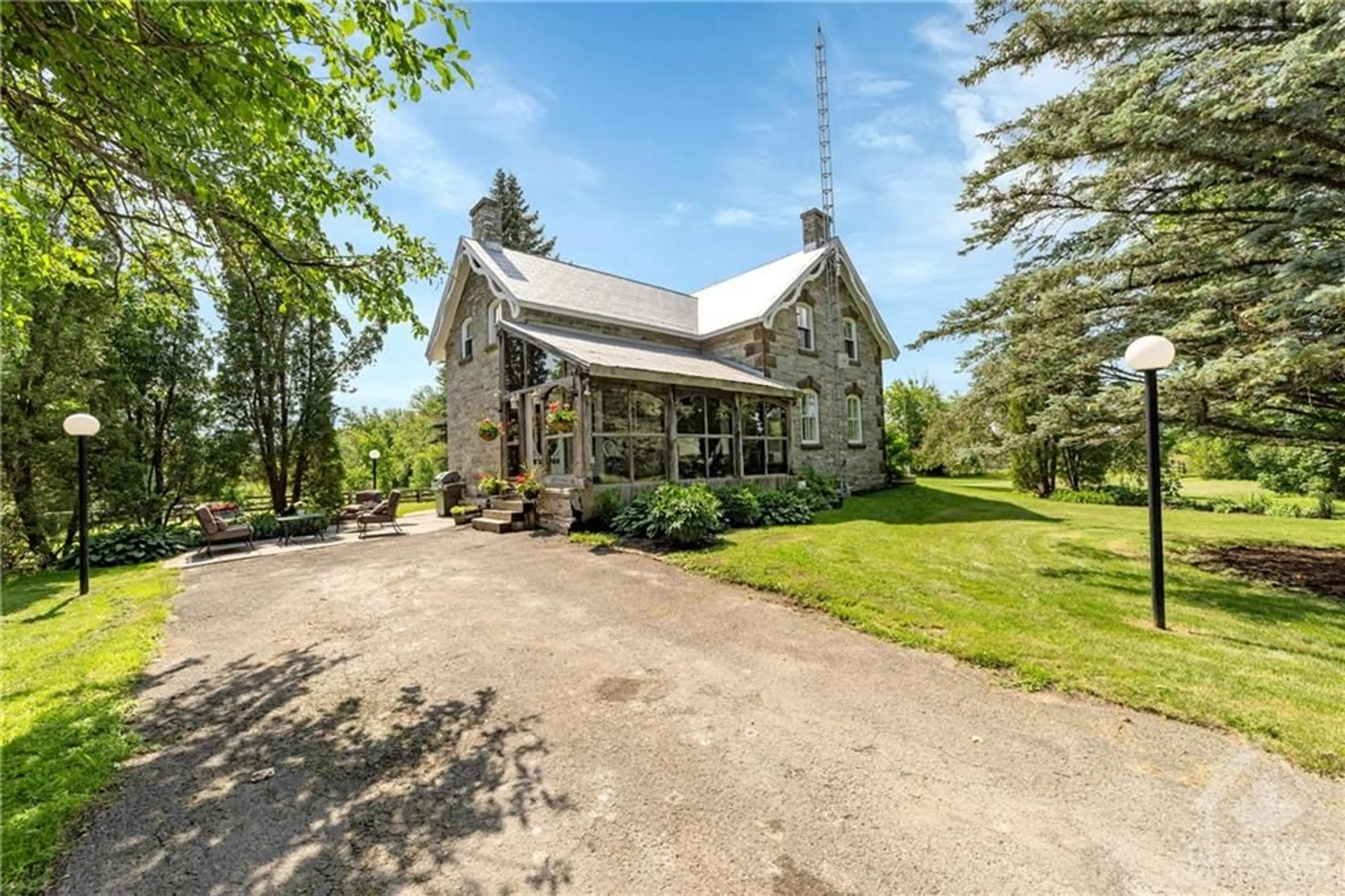 Cottage for 8202 FLEWELLYN Rd, Ashton Ontario K0A 1B0