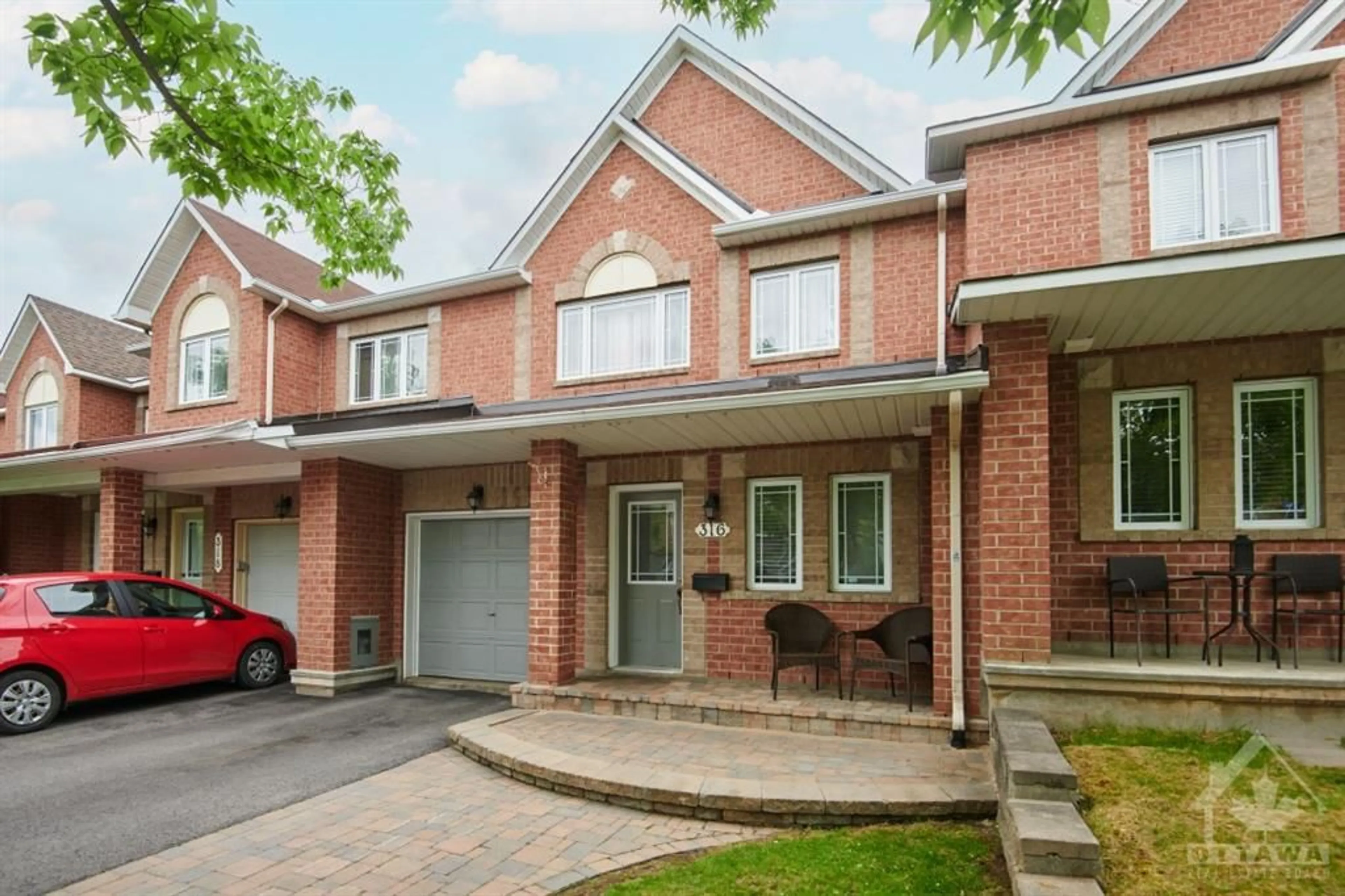 Home with brick exterior material for 316 BAKEWELL Cres, Ottawa Ontario K2G 7G1