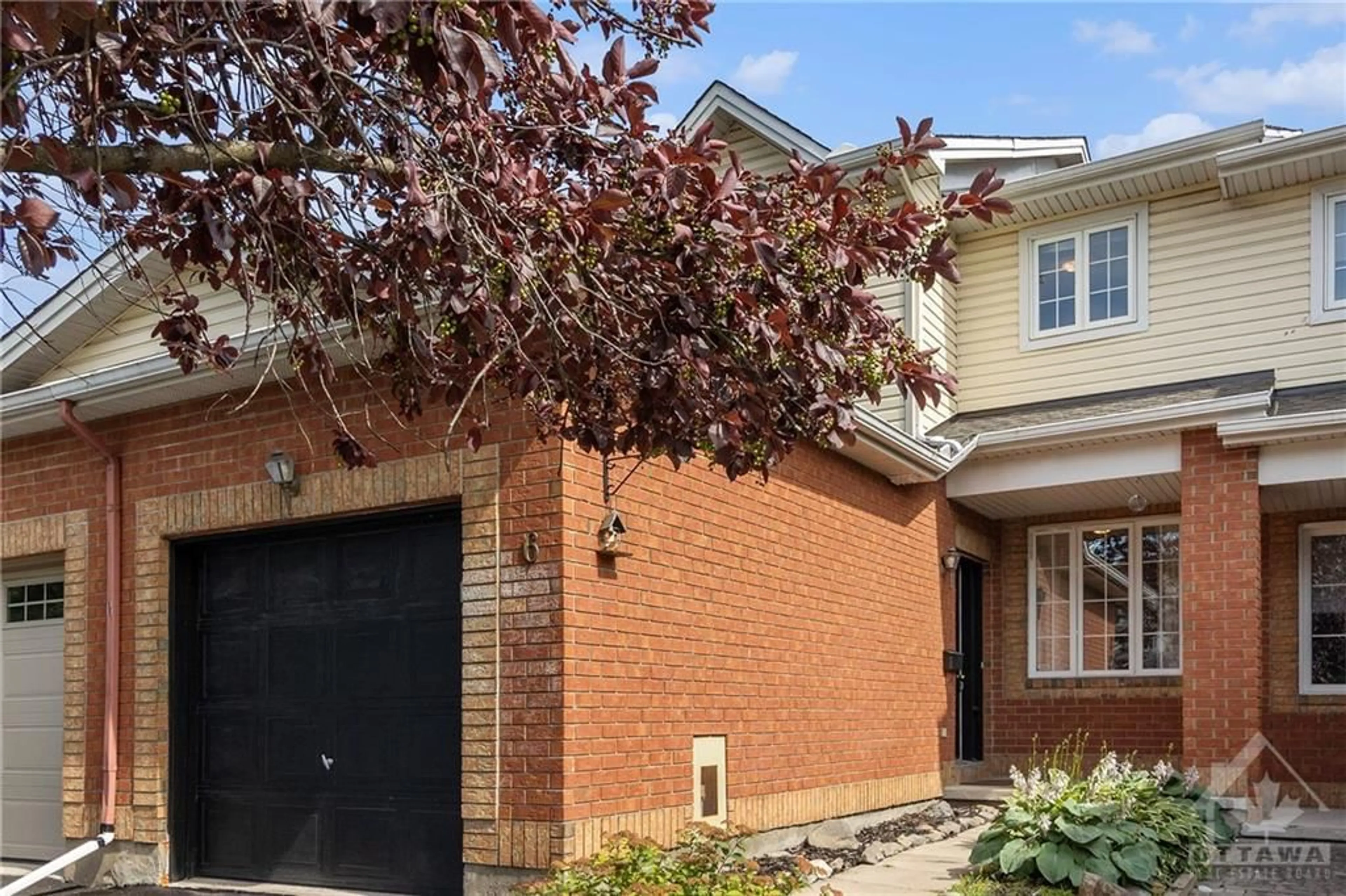 Home with brick exterior material for 6 CARWOOD Cir, Ottawa Ontario K1K 4V3