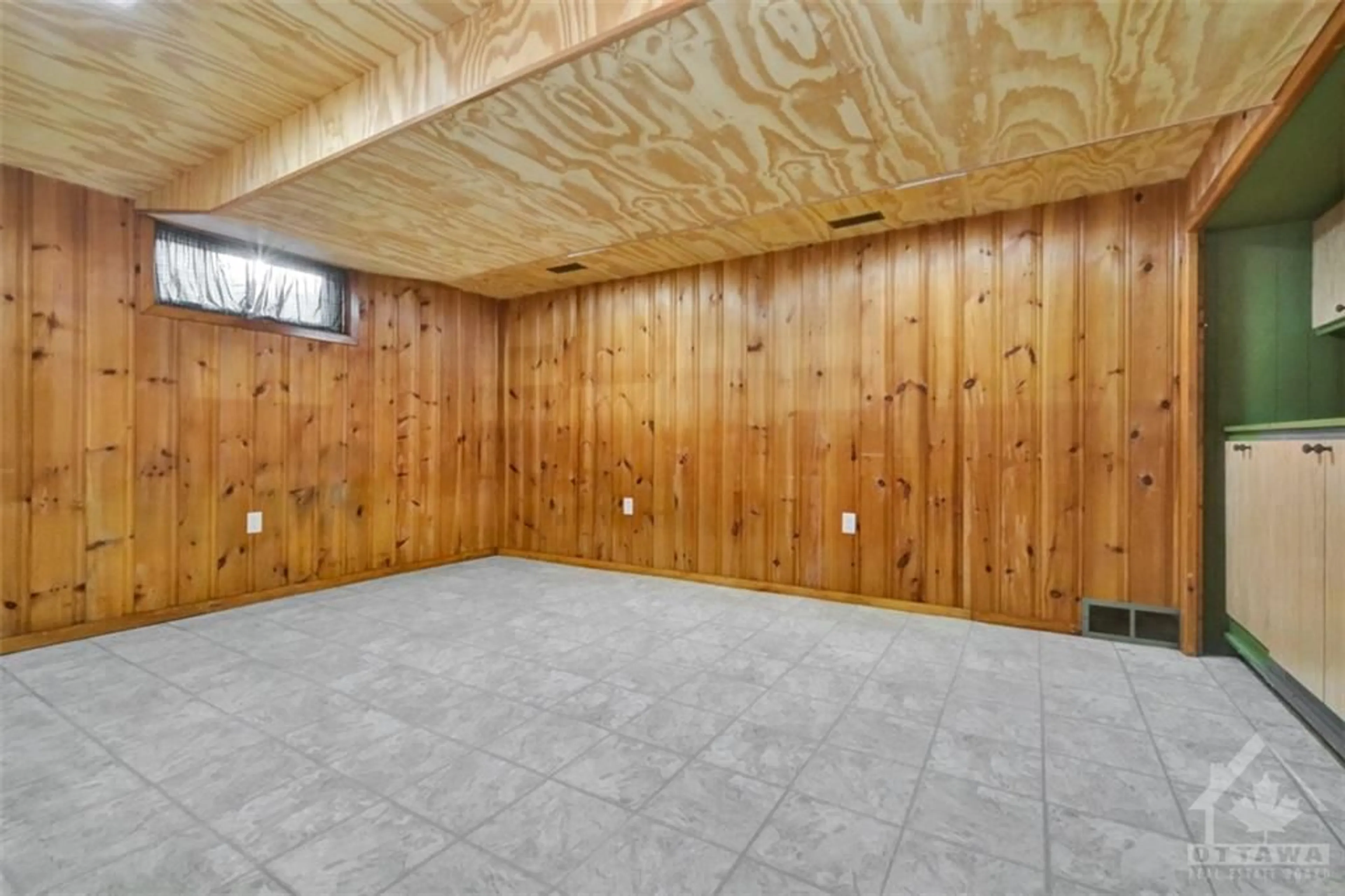 Other indoor space for 11 LAURENTIDE Rd, Nepean Ontario K2H 6T6