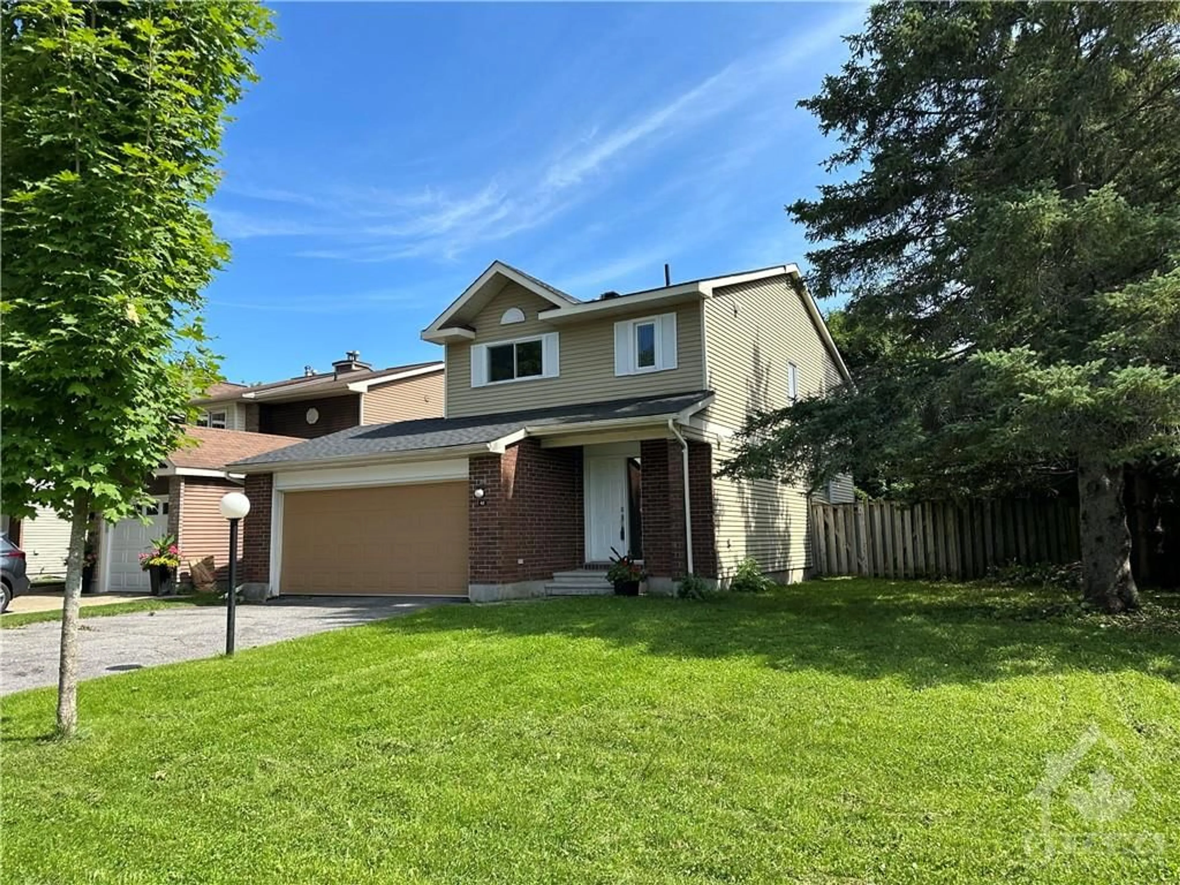 Frontside or backside of a home for 43 FAIR OAKS Cres, Nepean Ontario K2G 4W6