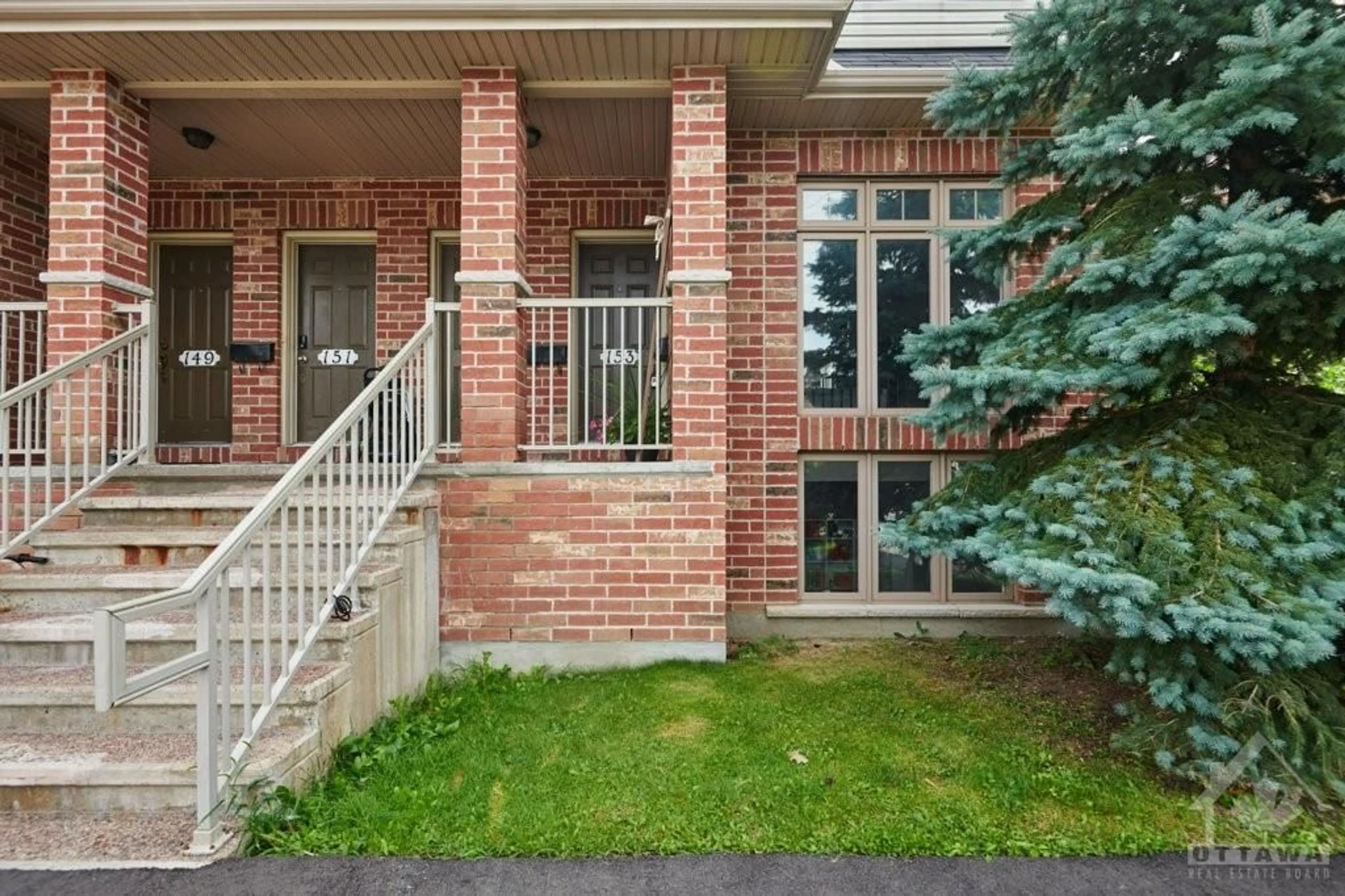 A pic from exterior of the house or condo for 1512 WALKLEY Rd #153, Ottawa Ontario K1V 2G5