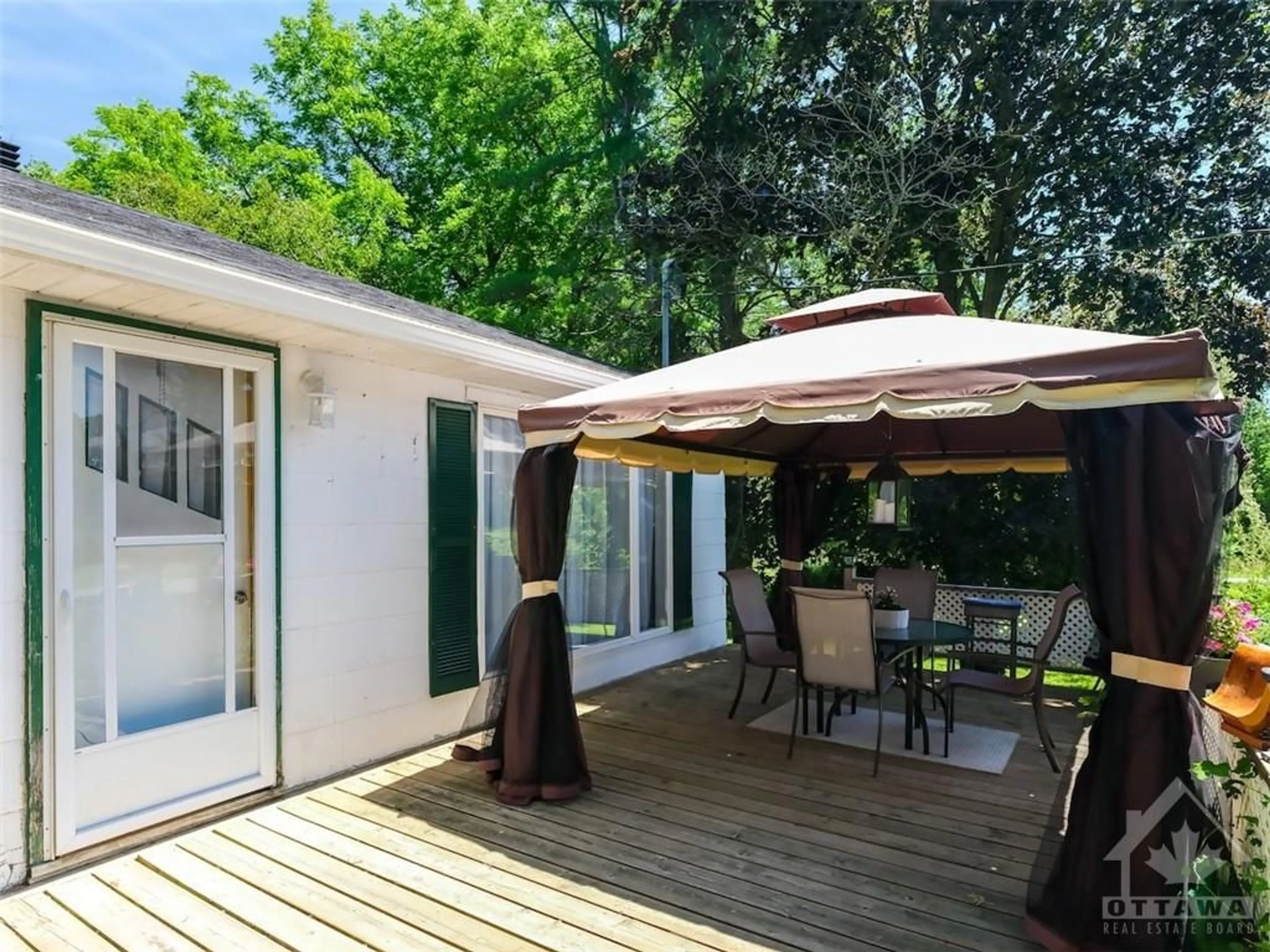 Patio for 6701 COUNTY ROAD 18 Rd, Spencerville Ontario K0E 1X0