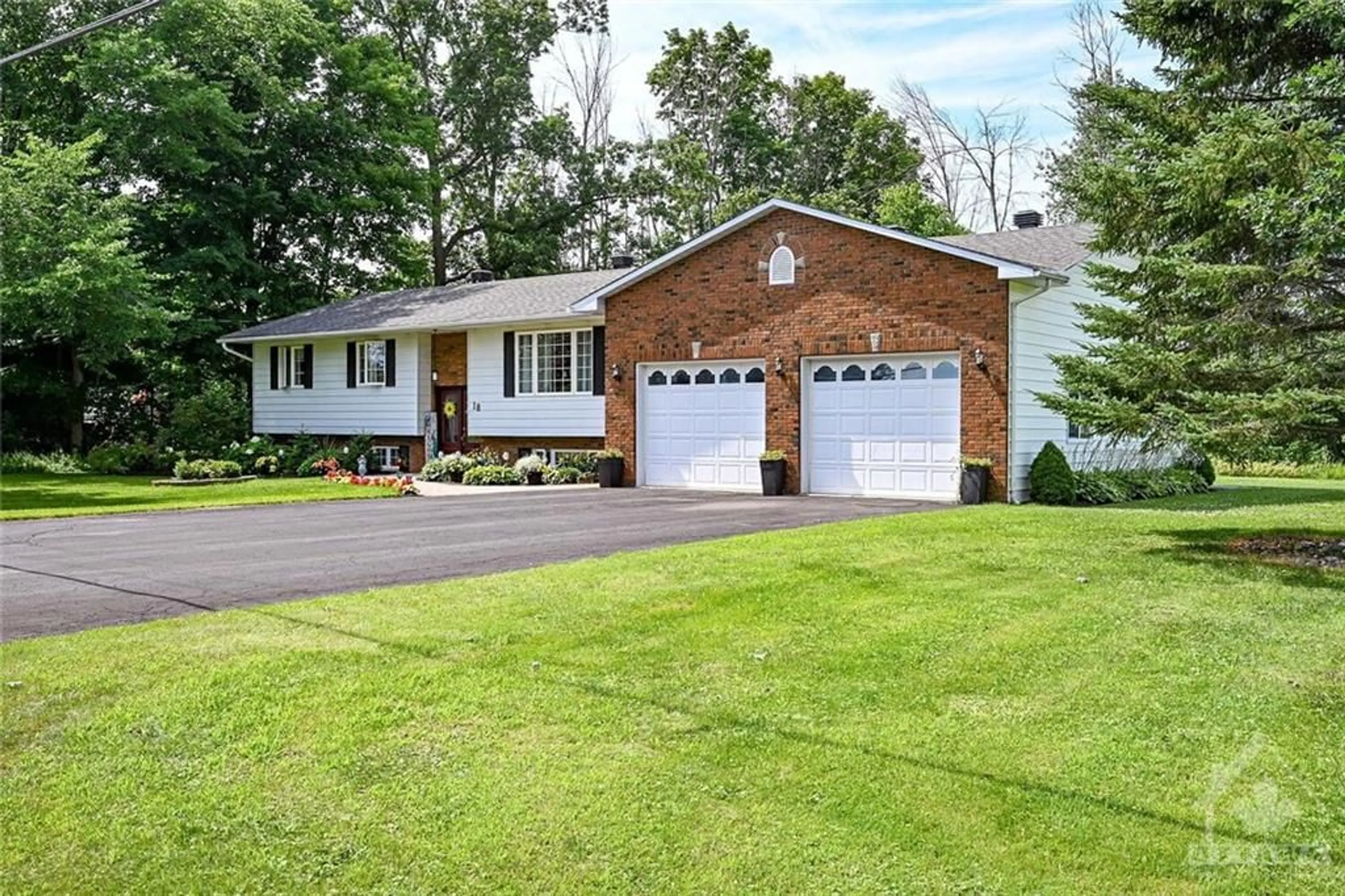 Frontside or backside of a home for 18 SALMON SIDE Rd, Smiths Falls Ontario K7A 4S5