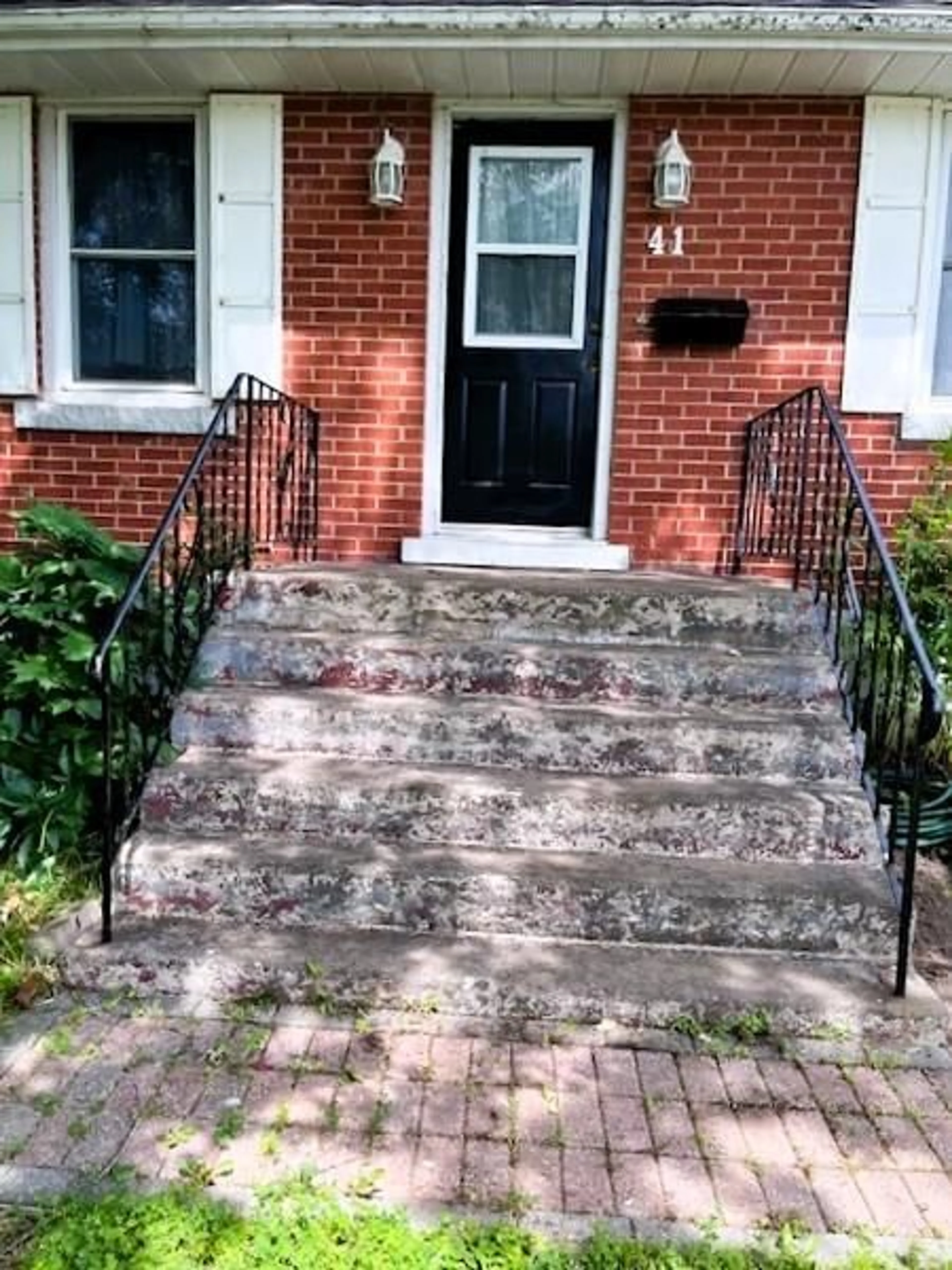 Stairs for 41 SANTA CRUZ Dr, Ingleside Ontario K0C 1M0